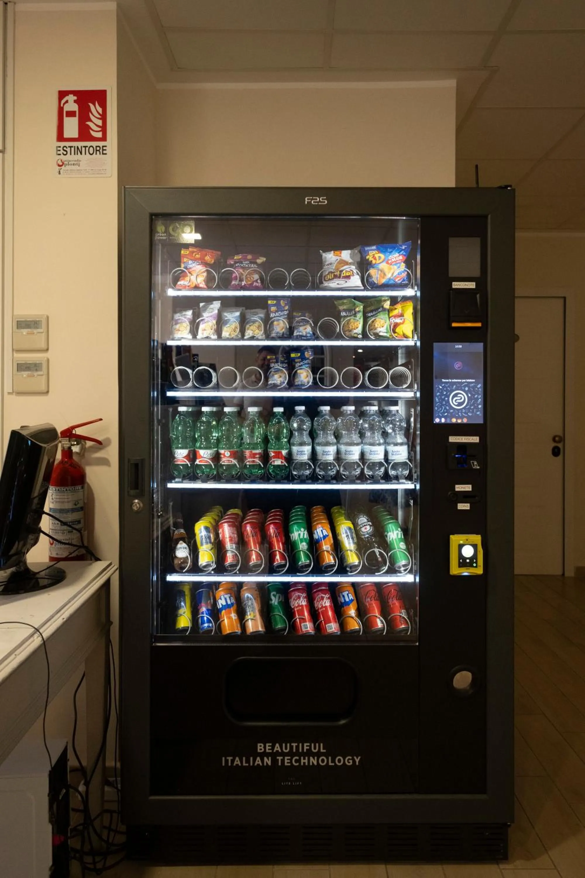 vending machine in Residence O'Sole Mio Pompei
