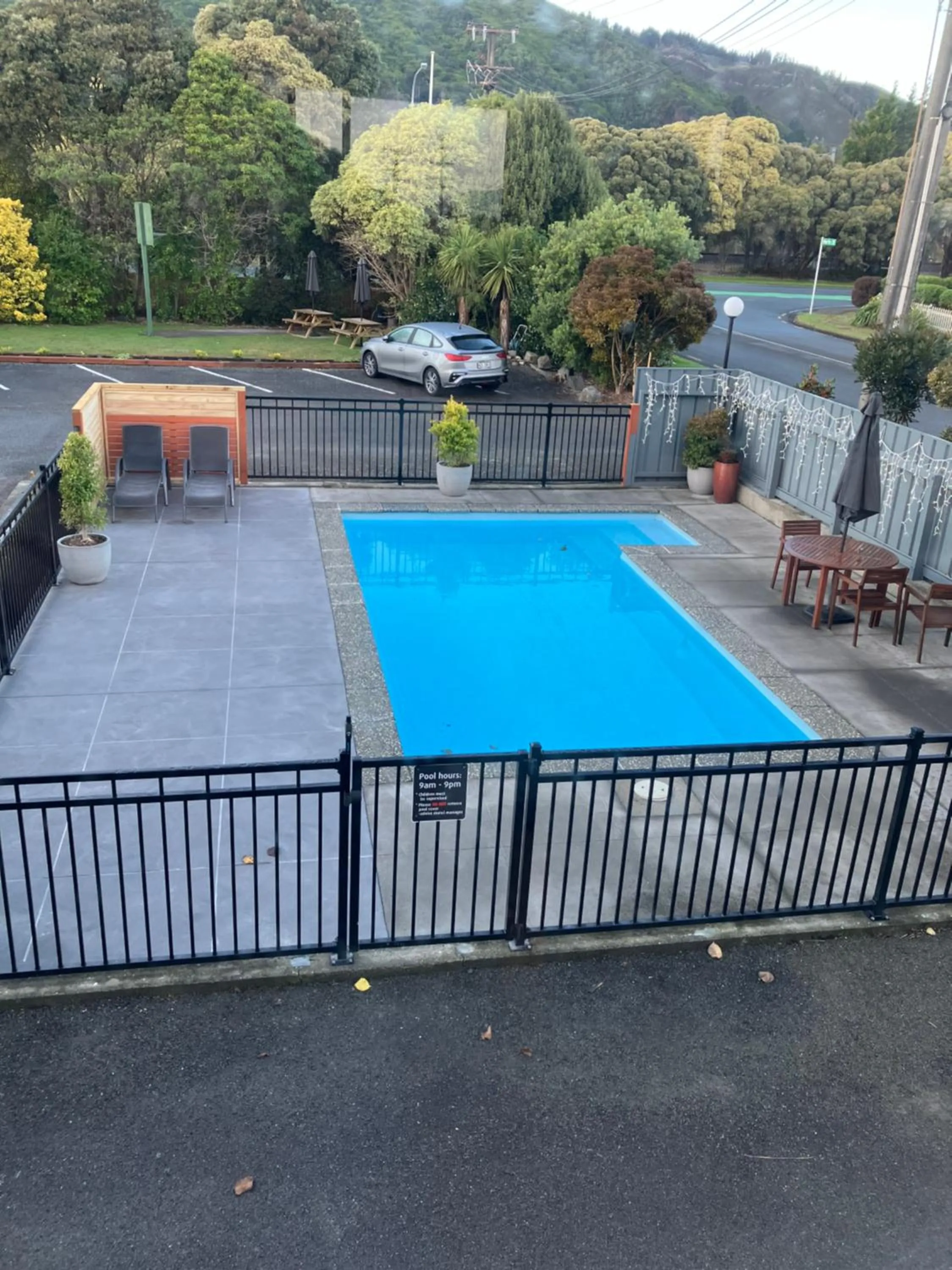 Pool view in Kapiti Gateway Motel