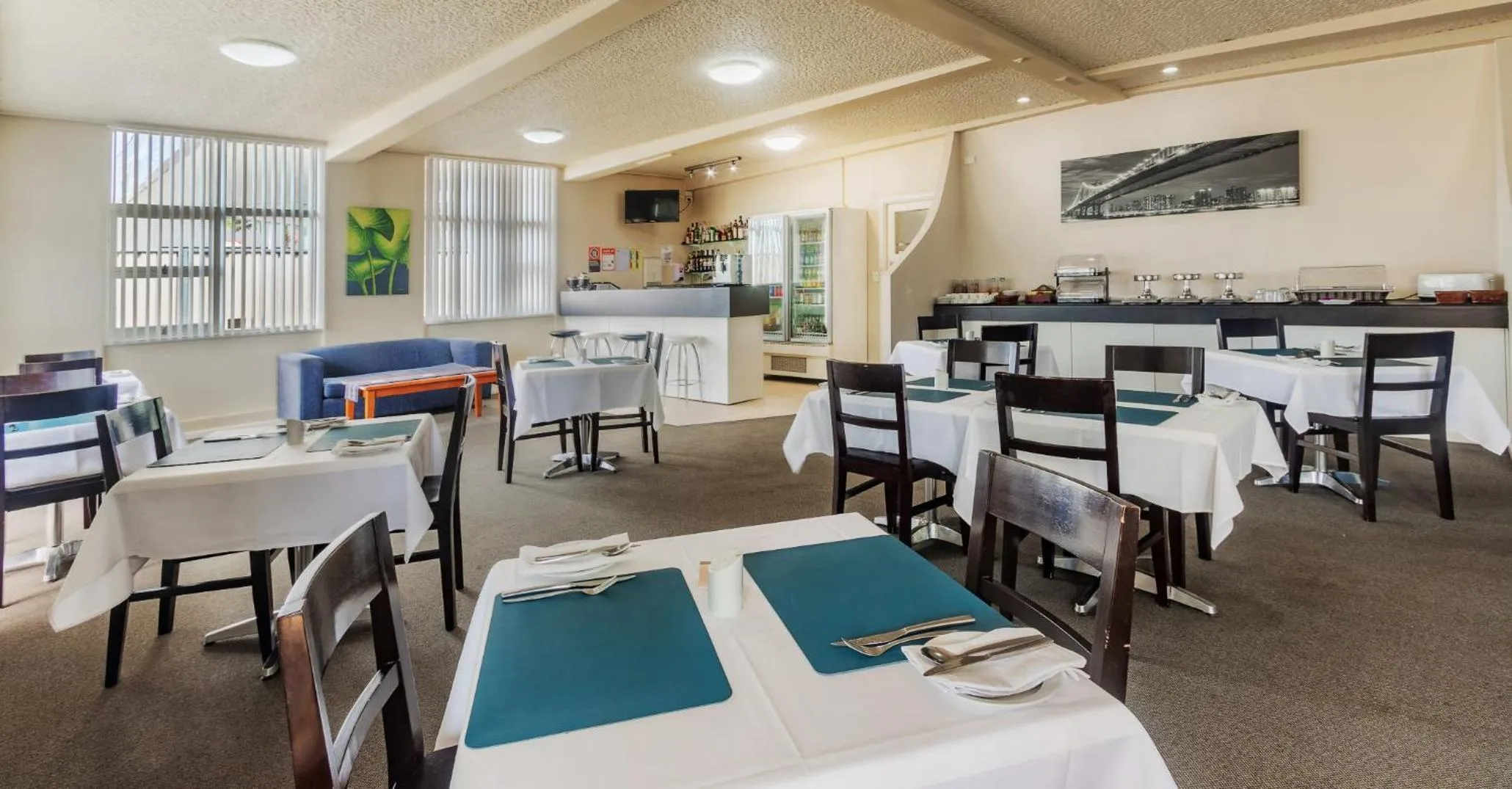 Restaurant/places to eat in Caravilla Motor Inn