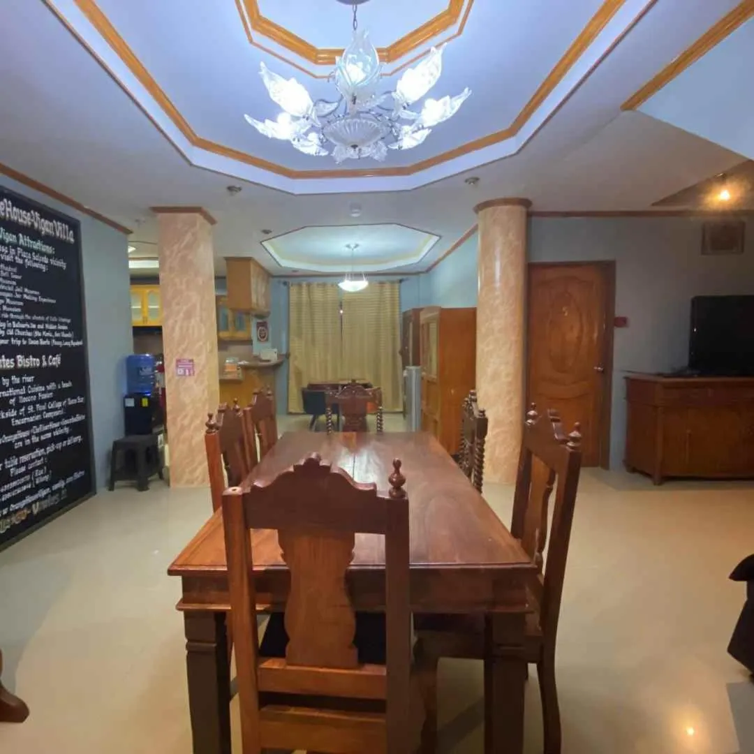 The Orange House - Vigan Villa