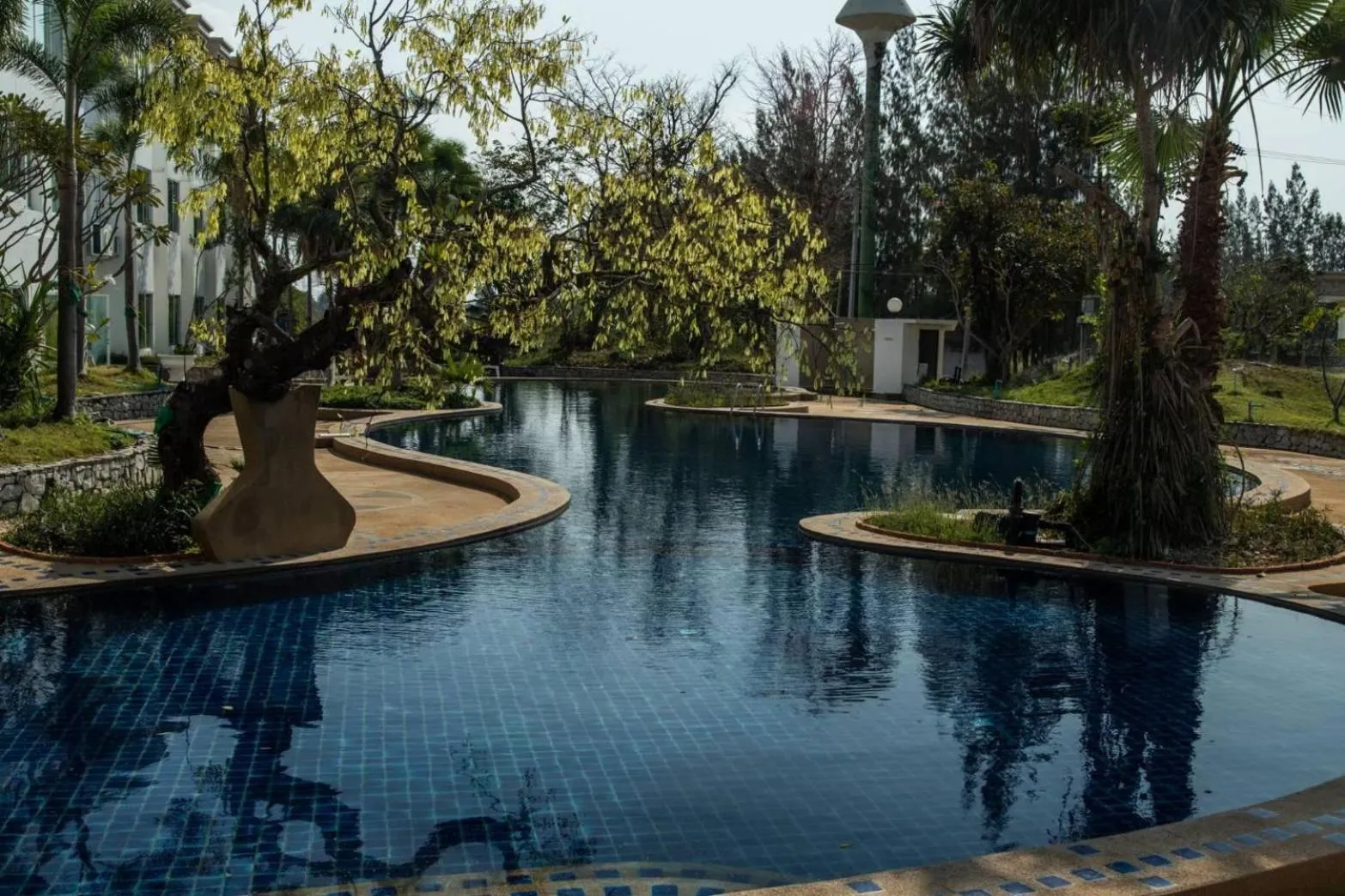 Swimming pool in Gassan Panorama Golf Club