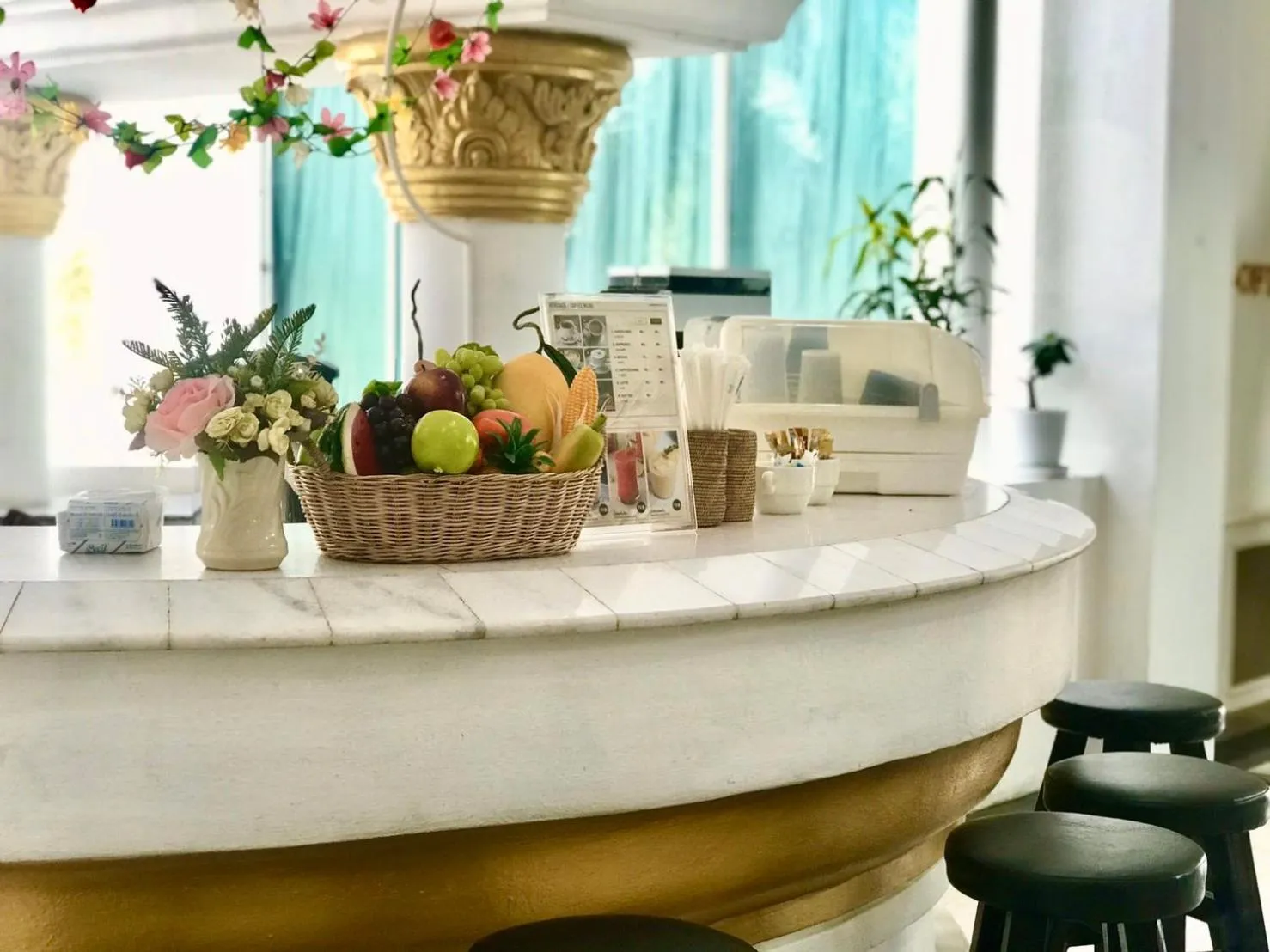 Lounge or bar in Gassan Panorama Golf Club