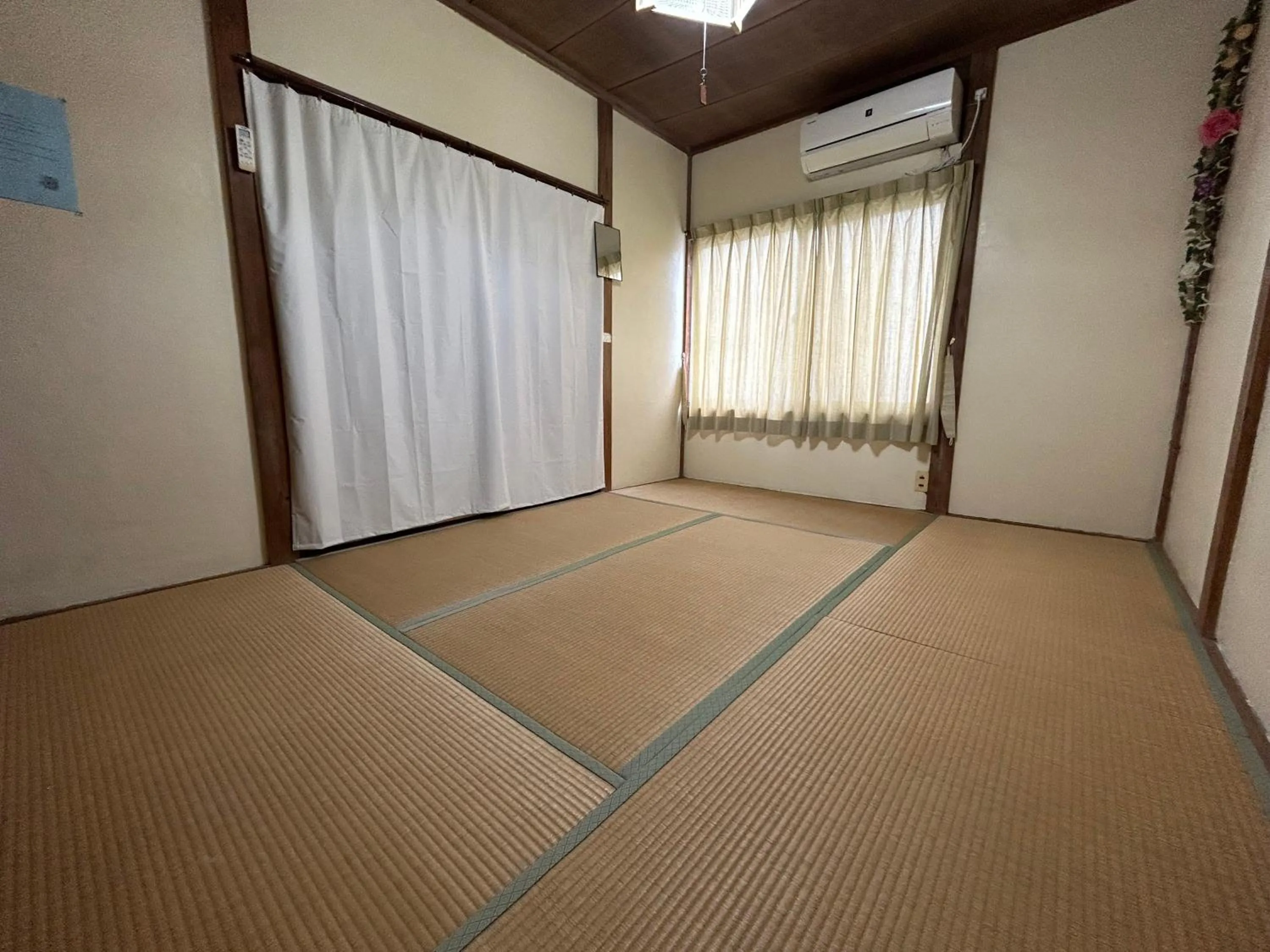 Tentsuku Guest House