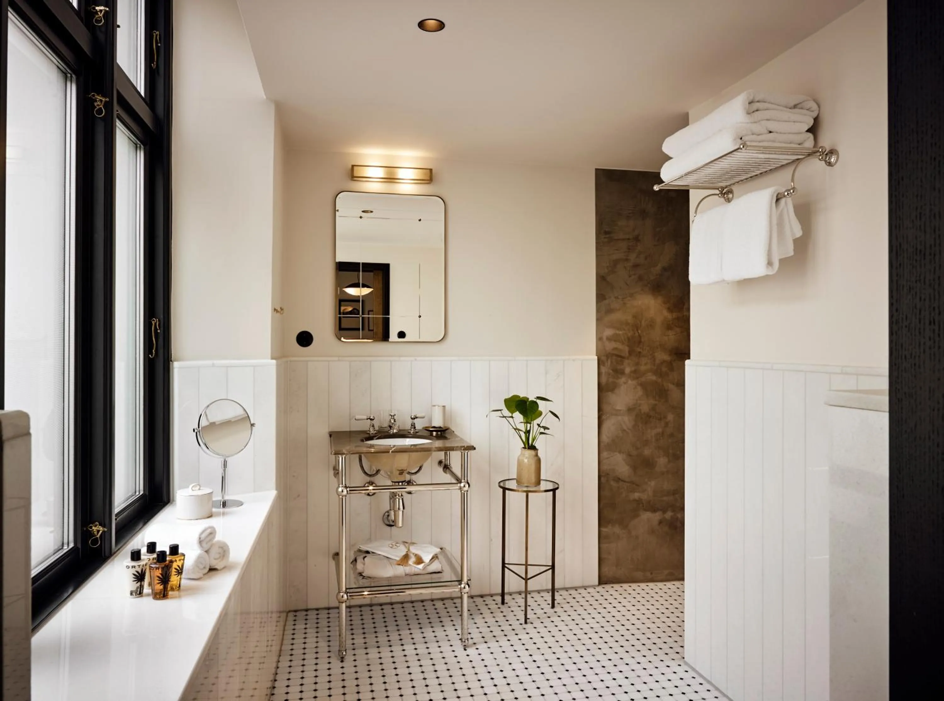 Bathroom in Hotel Sanders