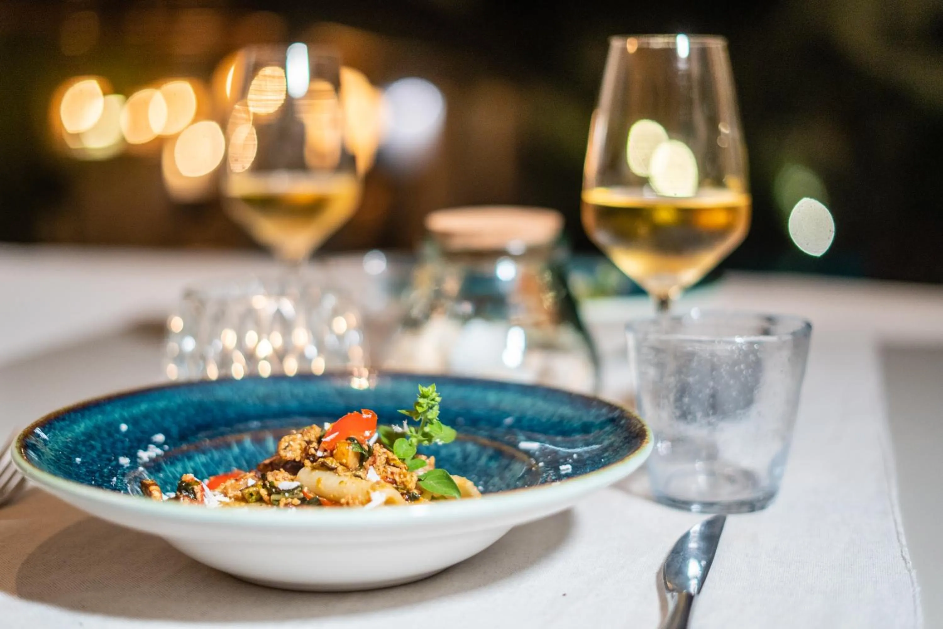 Food and drinks in La Sciara Resort Hotel