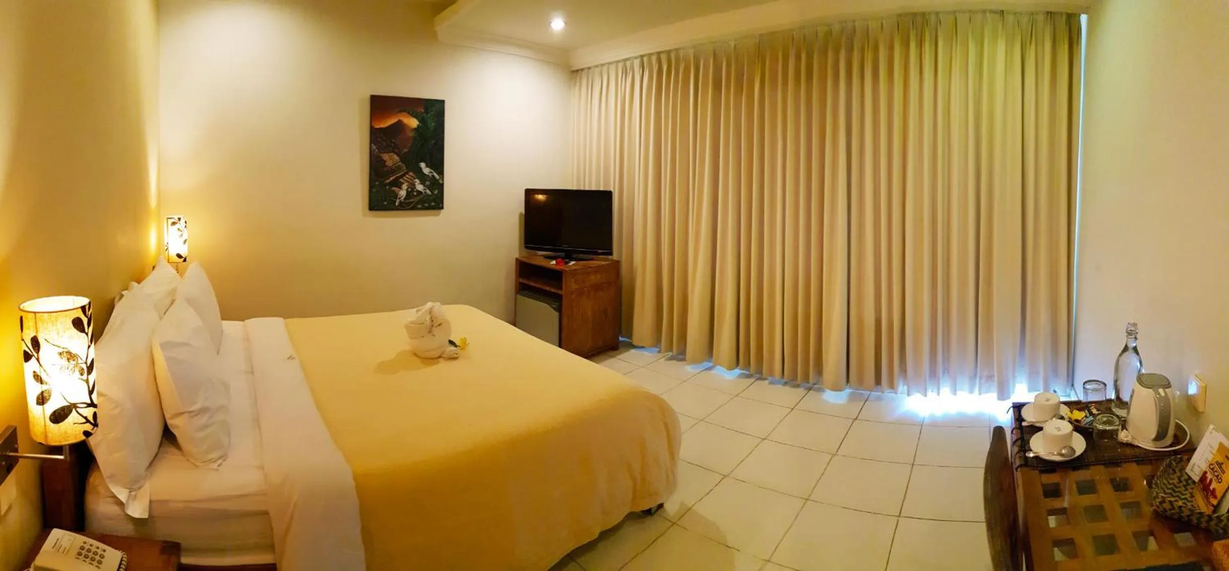 Bedroom, Bed in Hotel Genggong