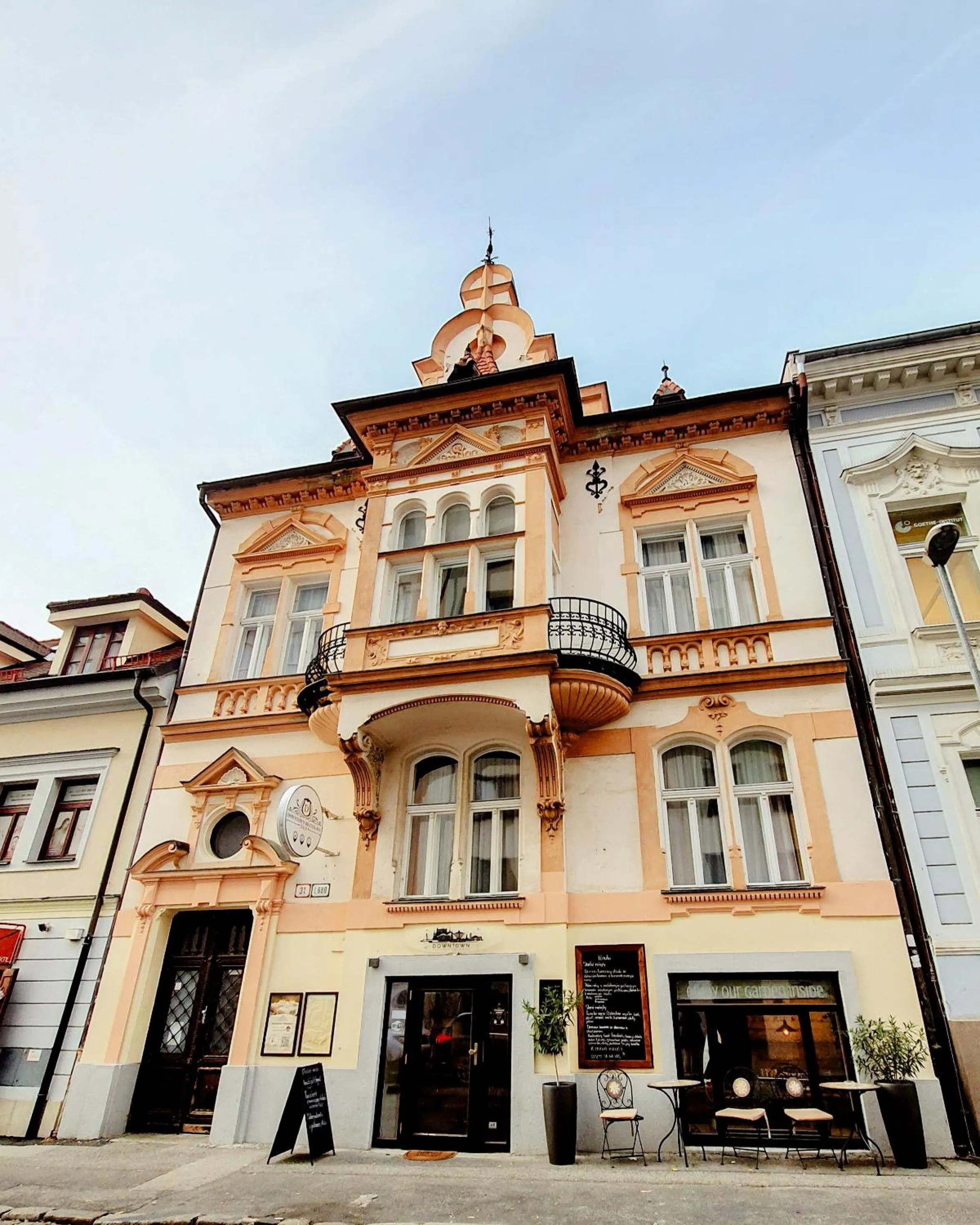Property building in Downtown Bratislava B&B