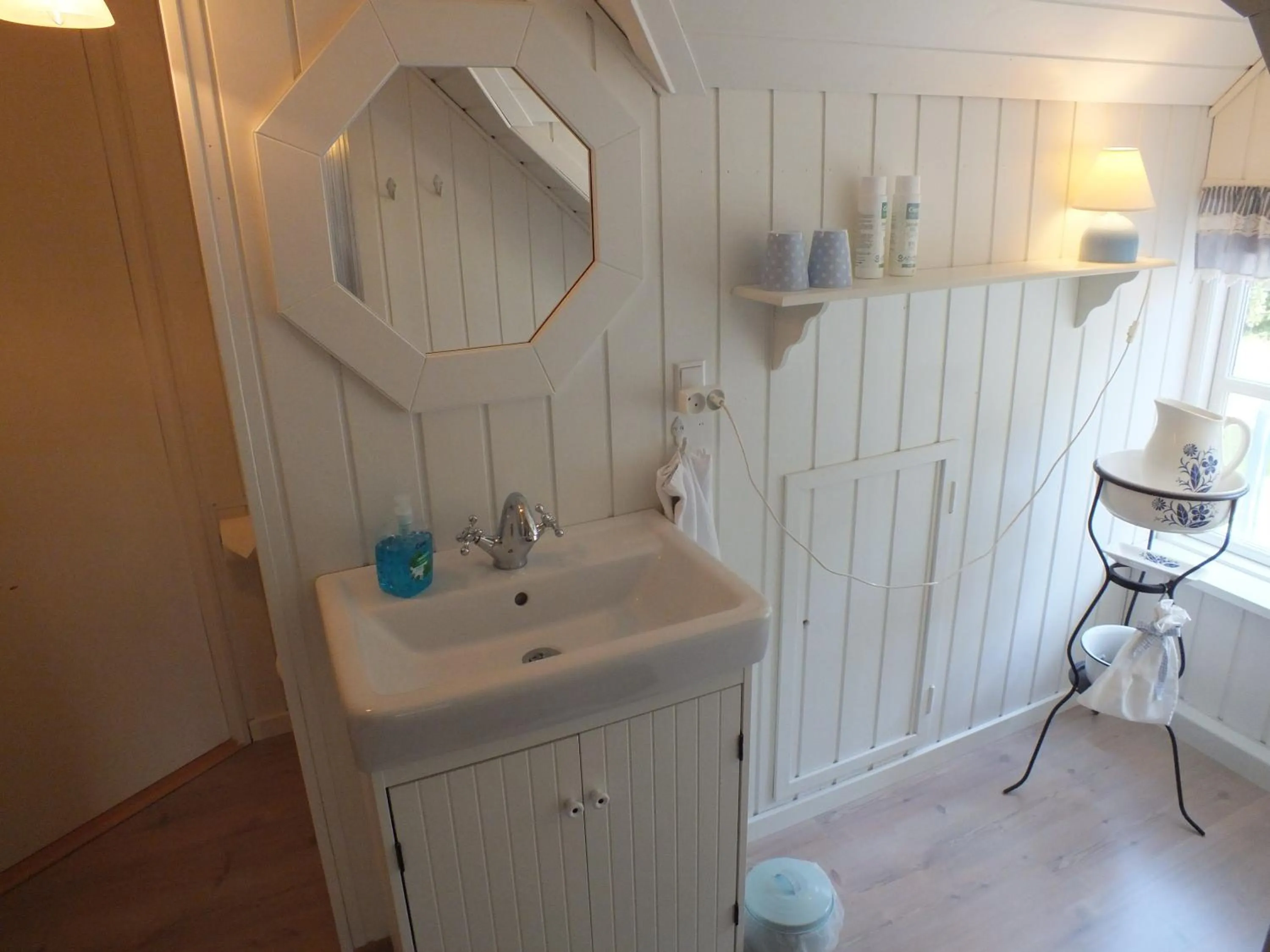 Bathroom in Pension Lærkelill