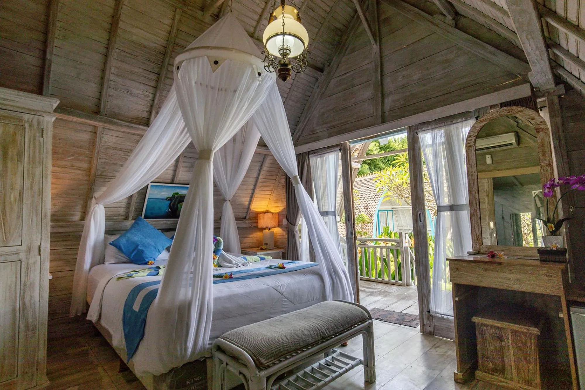 Property building, Bed in Bakung Cozy Cottage