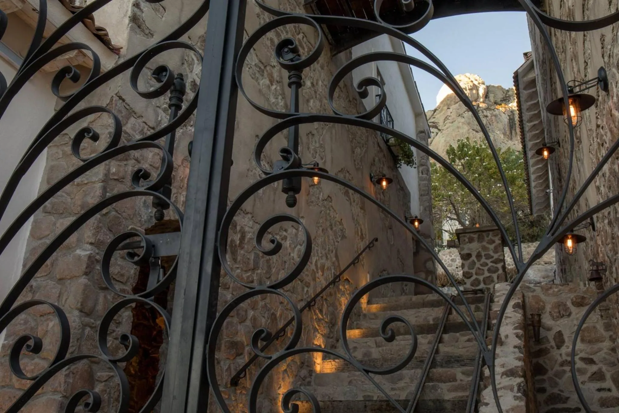 Property building in Hotel de Piedra