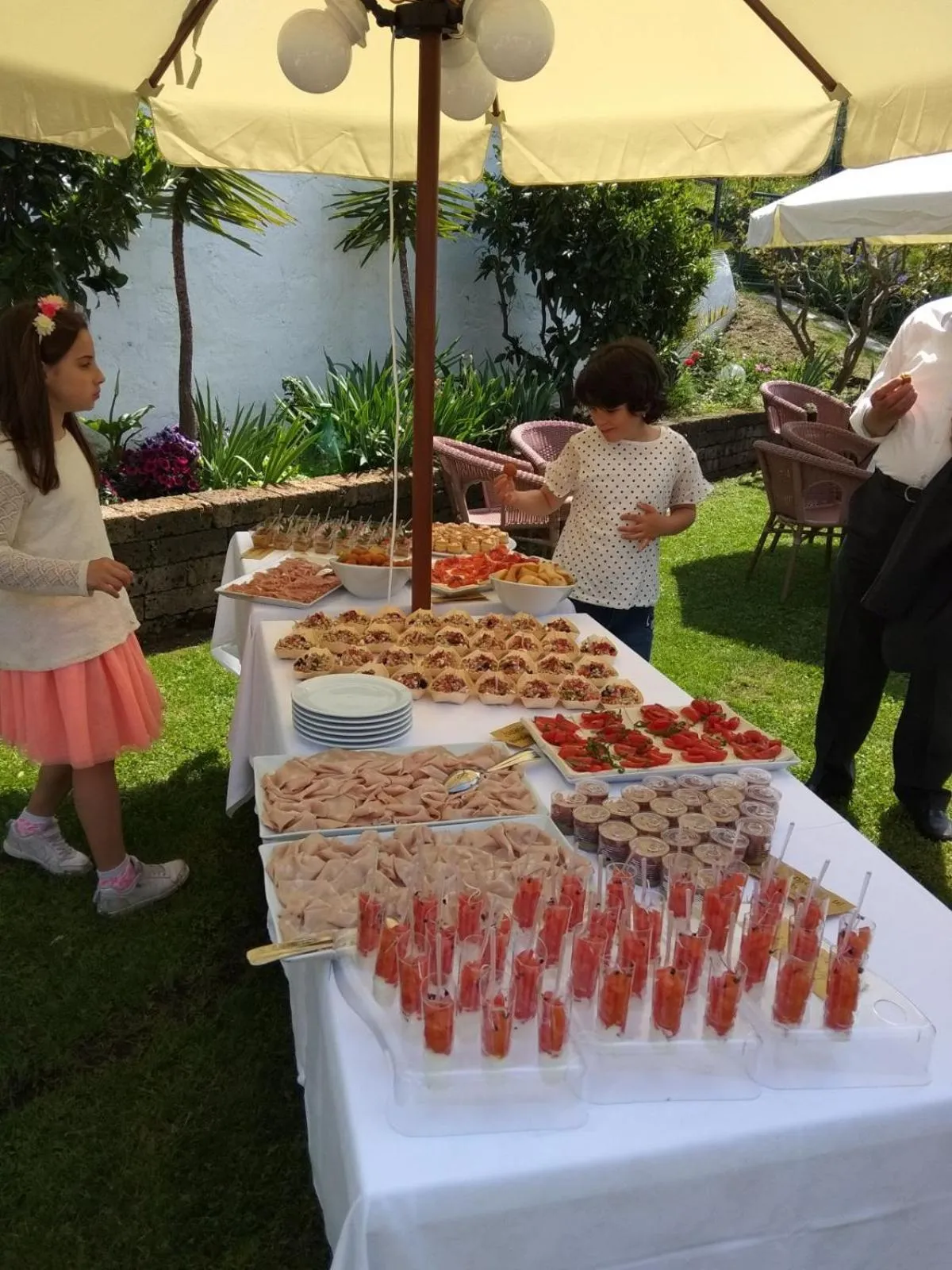 Property building in Albergo Navene