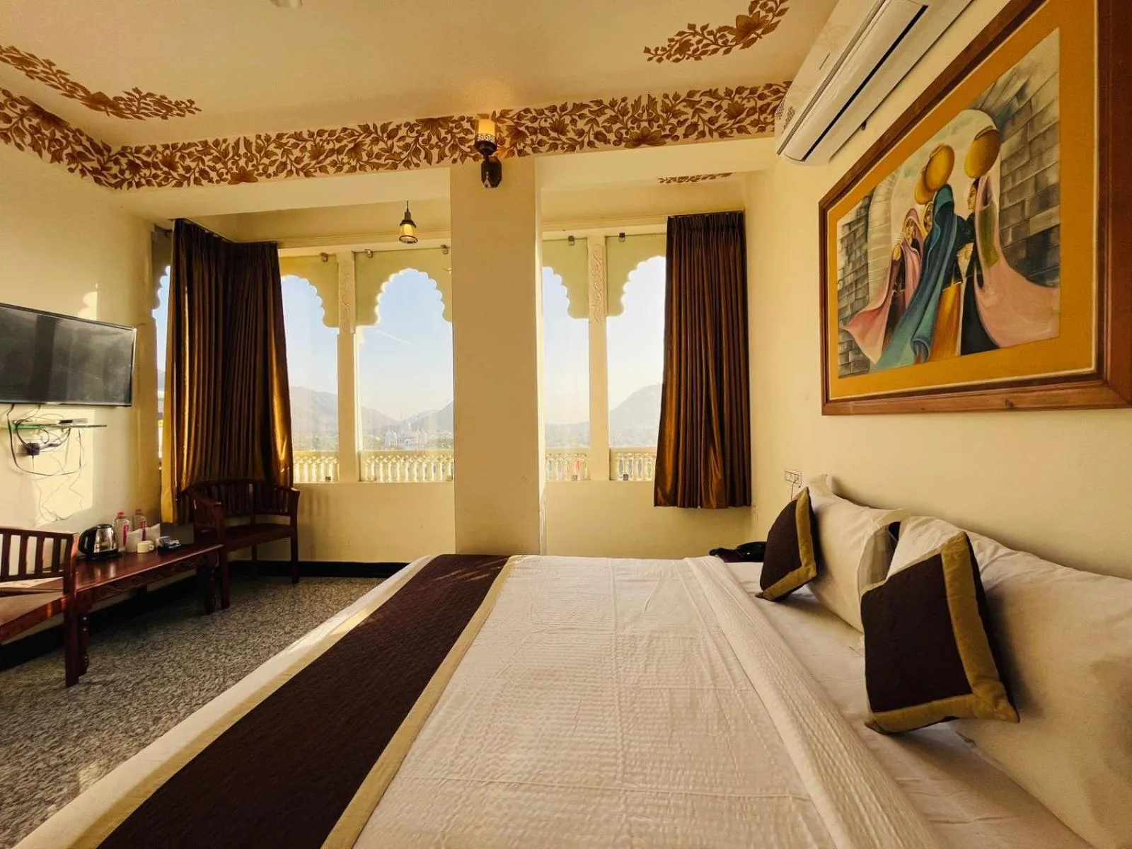 Bed in Teerth Palace Pushkar