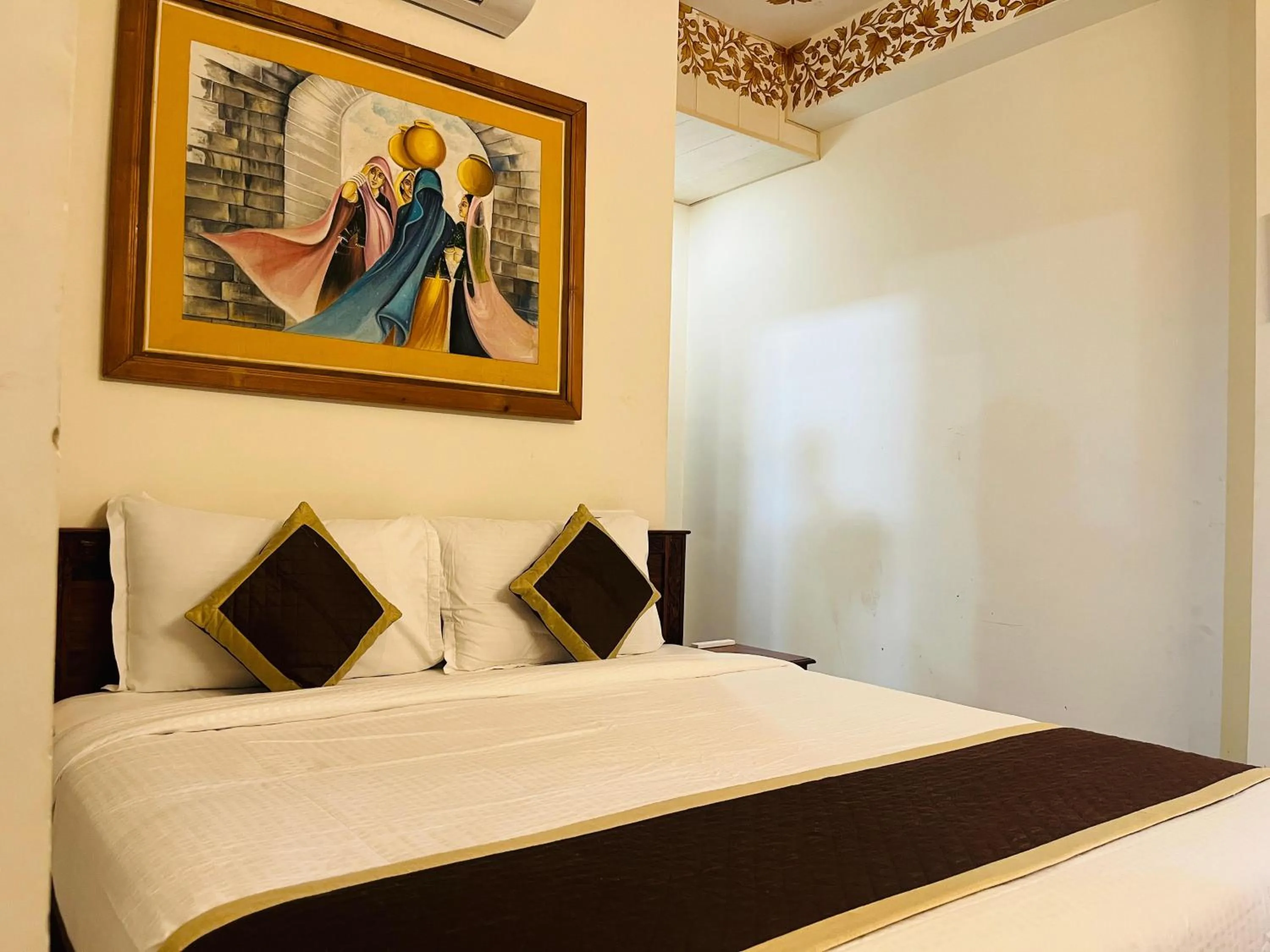 Decorative detail, Bed in Teerth Palace Pushkar