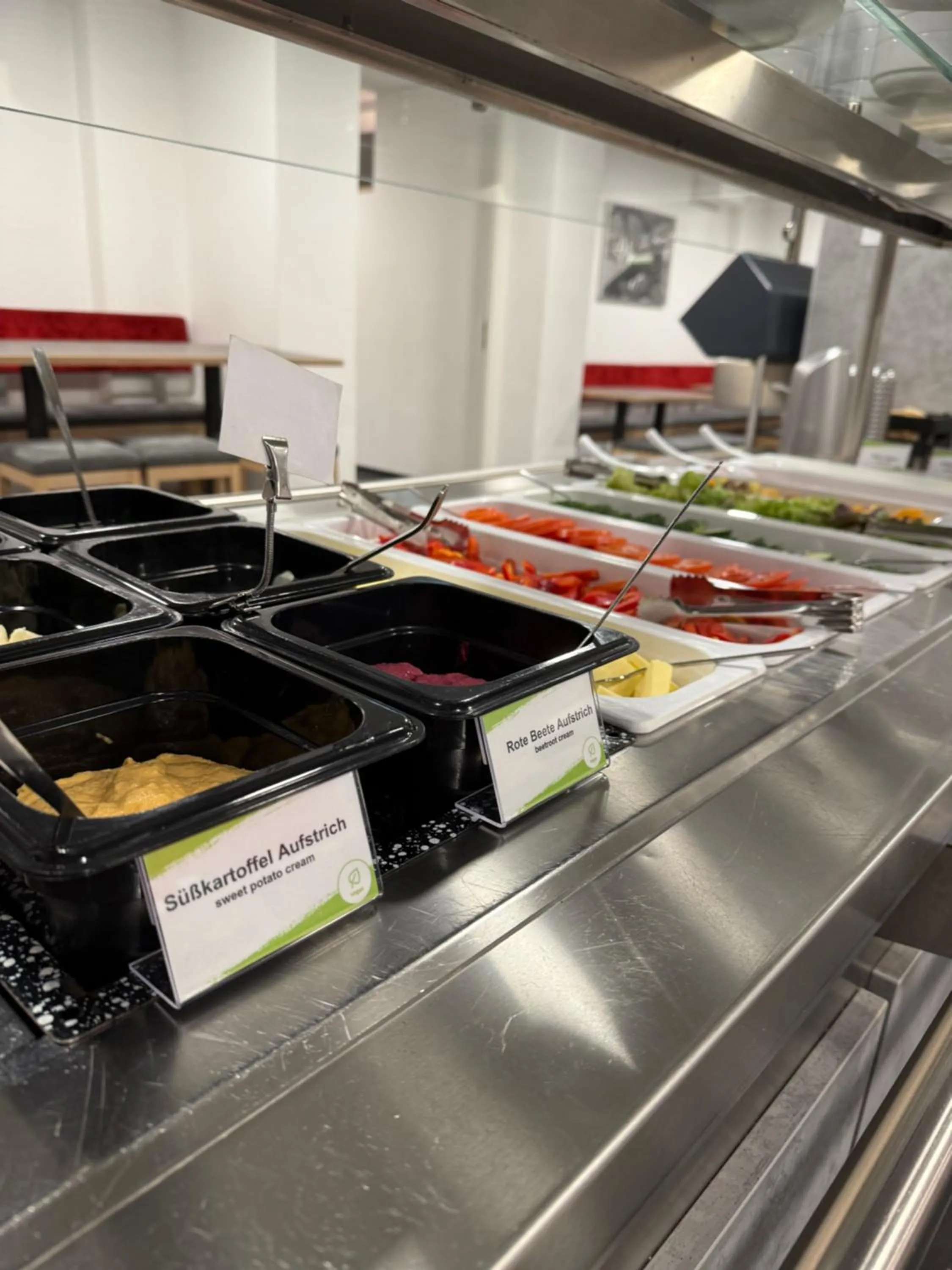 Breakfast in DJH Jugendgästehaus Adolph Kolping