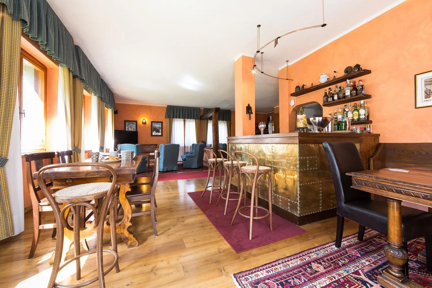 Restaurant/places to eat in Hotel Crampon