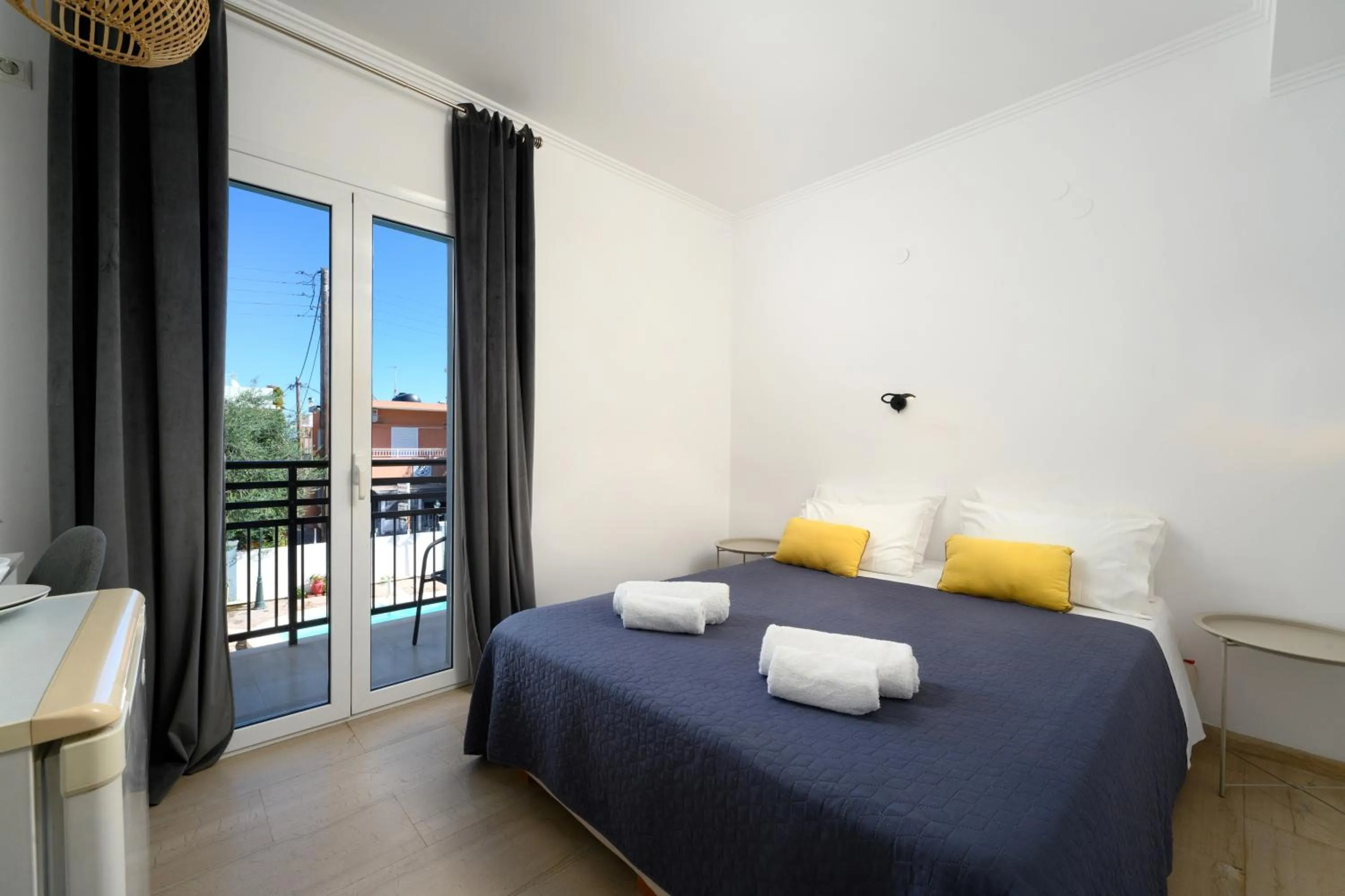 Bed in Aquarius Beach Hotel