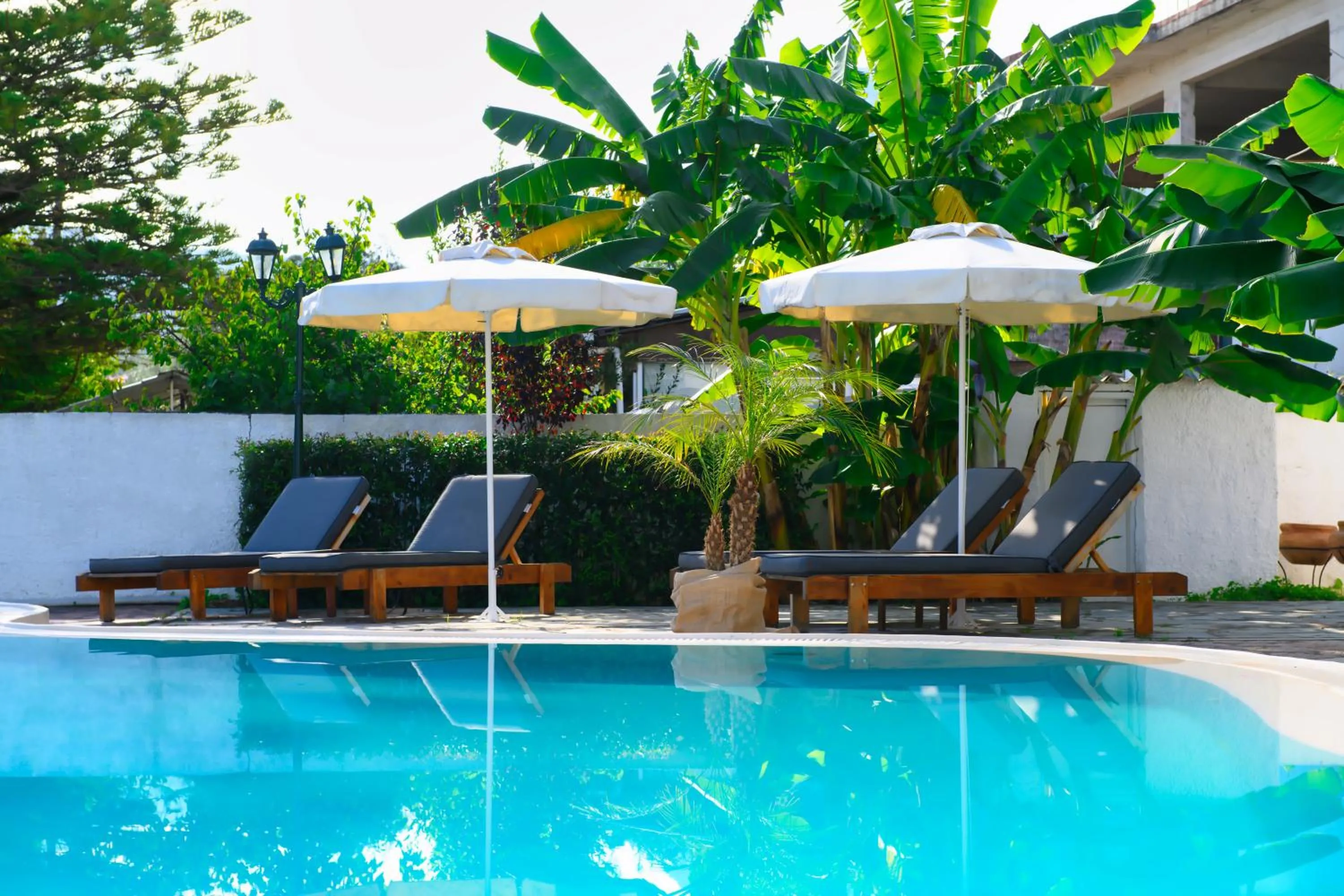 Beach in Aquarius Beach Hotel