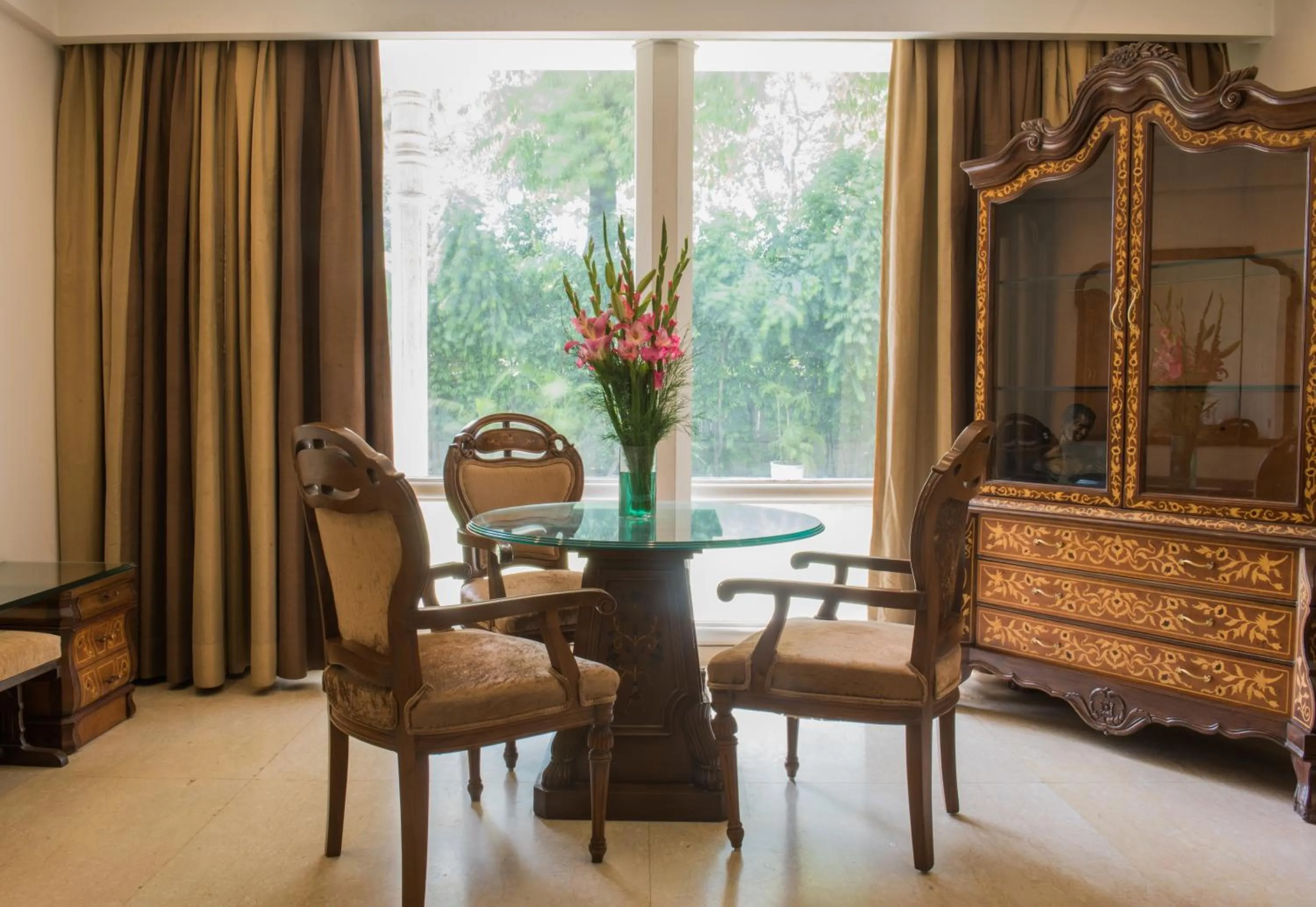 Garden in Diplomat, Chanakyapuri New Delhi- A Boutique Hotel