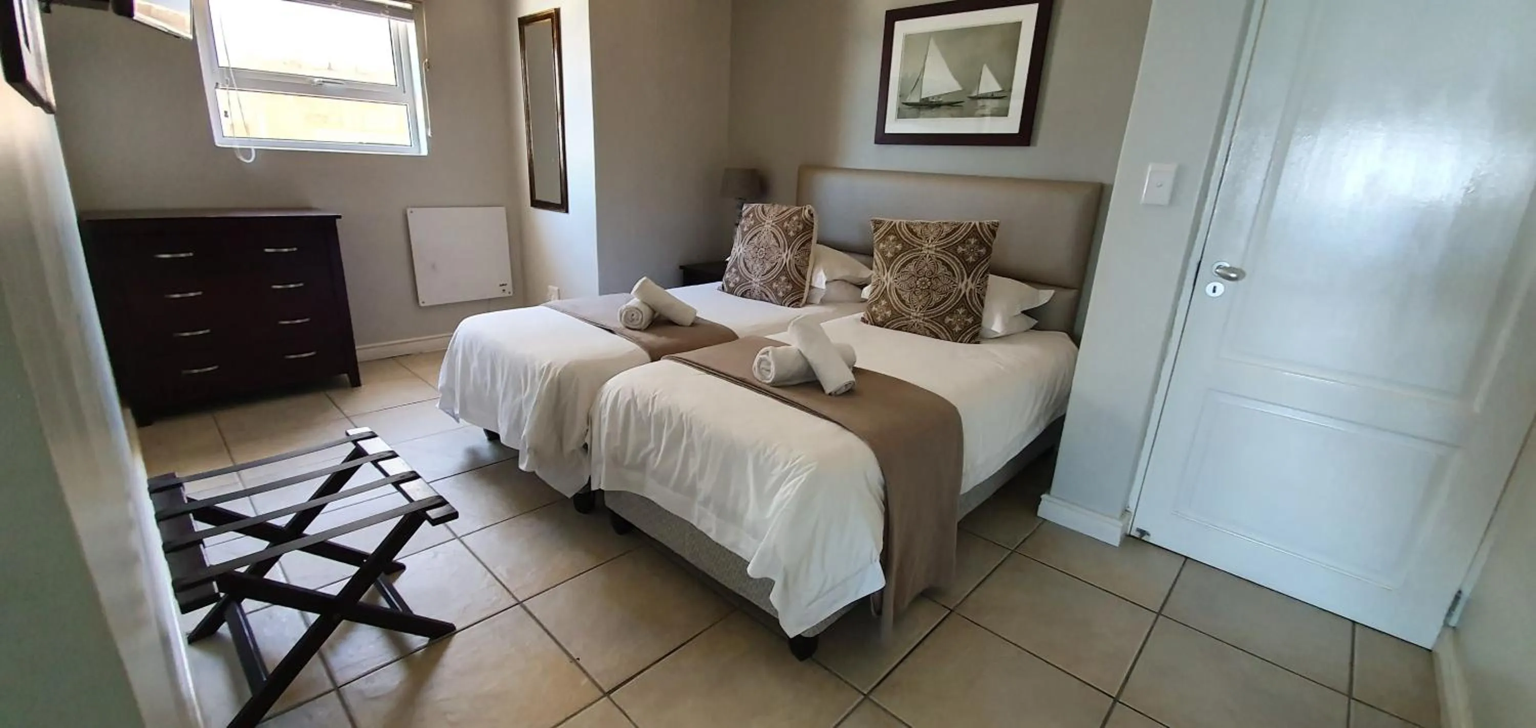 Bedroom, Bed in Brenton On The Rocks