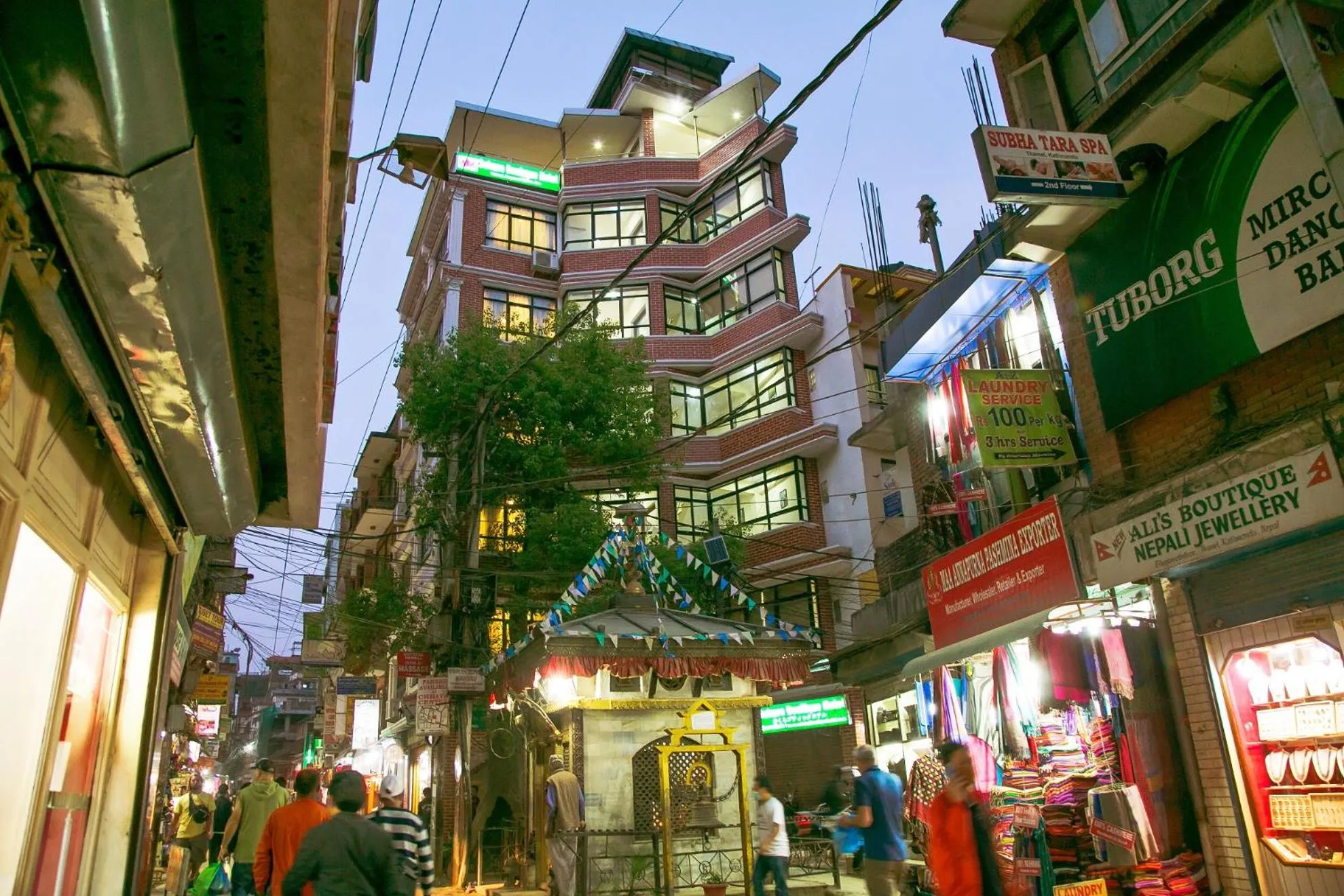 Property building in Sakura Boutique Hotel