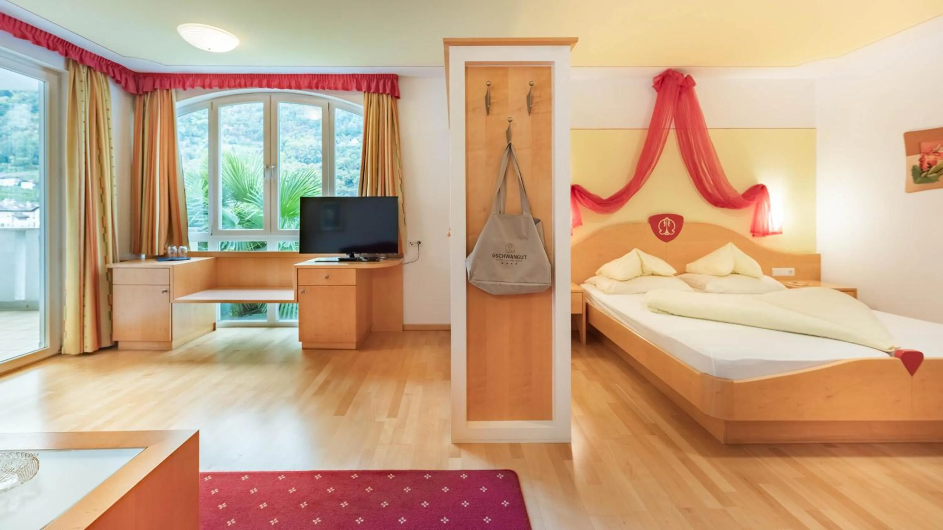 Bed in Hotel Gschwangut