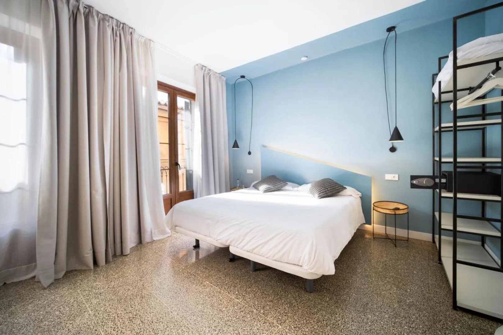 Bed in Apuntadores 8