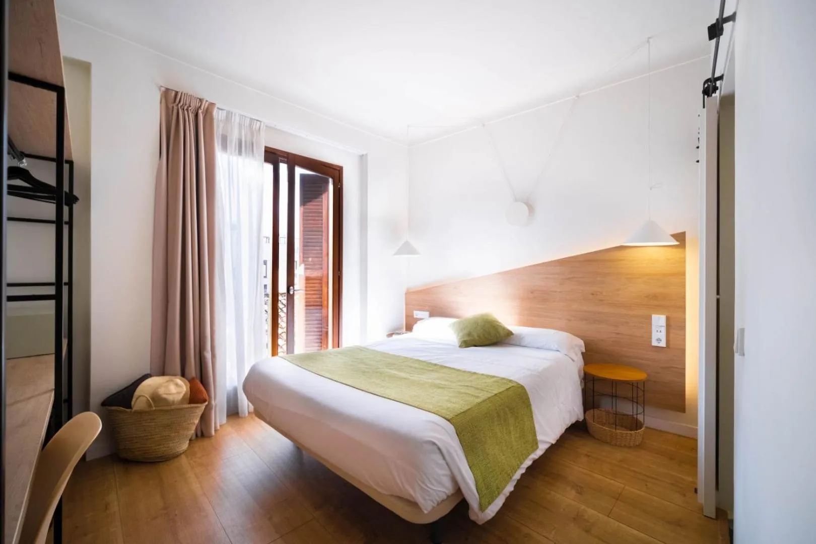 Bedroom, Bed in Apuntadores 8