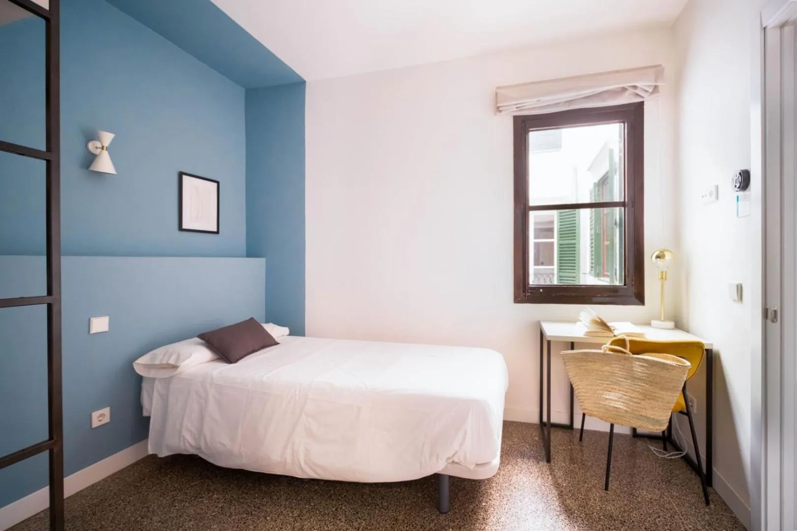 Bed in Apuntadores 8