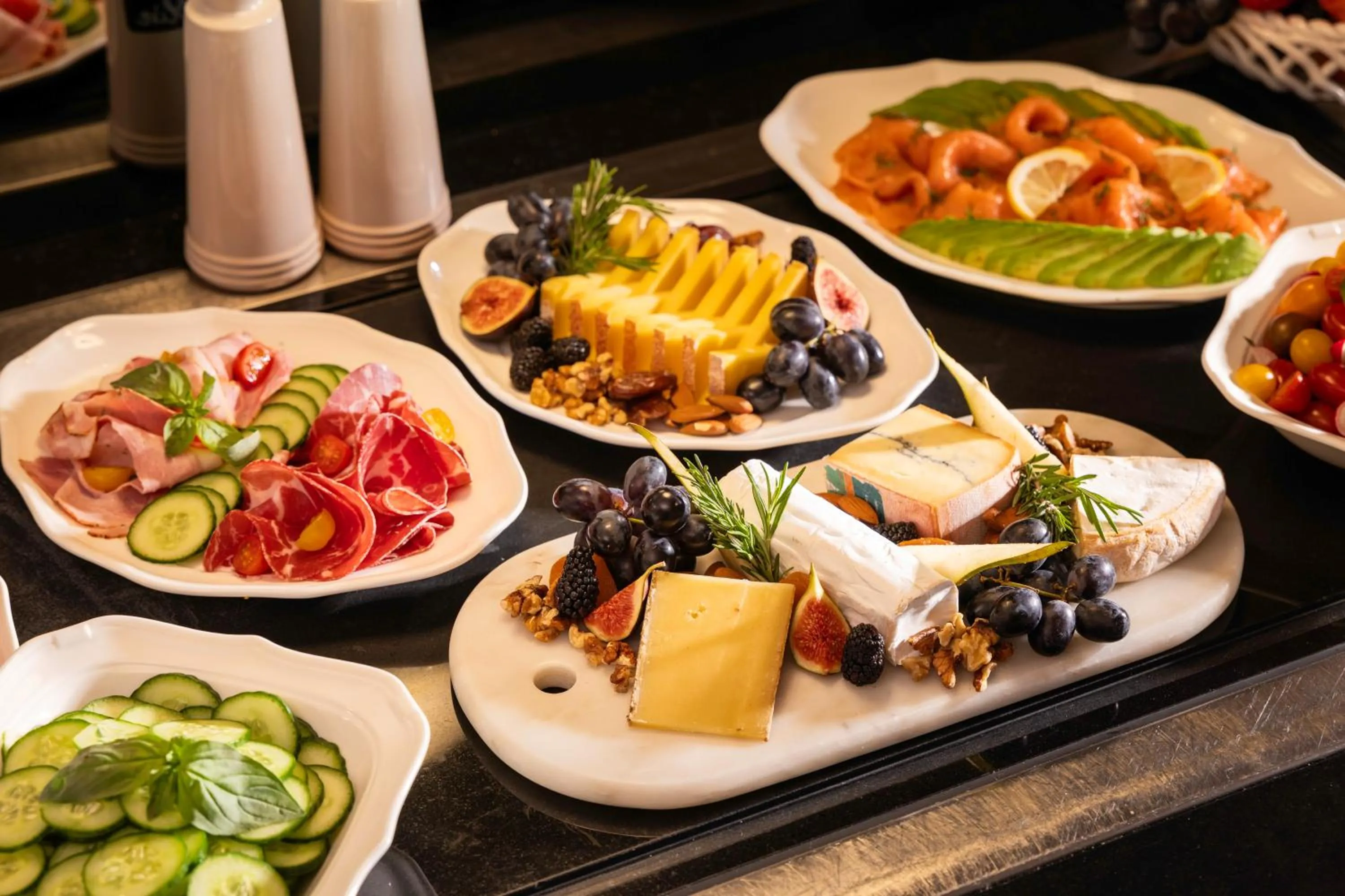 Buffet breakfast in Hôtel Le Pradey