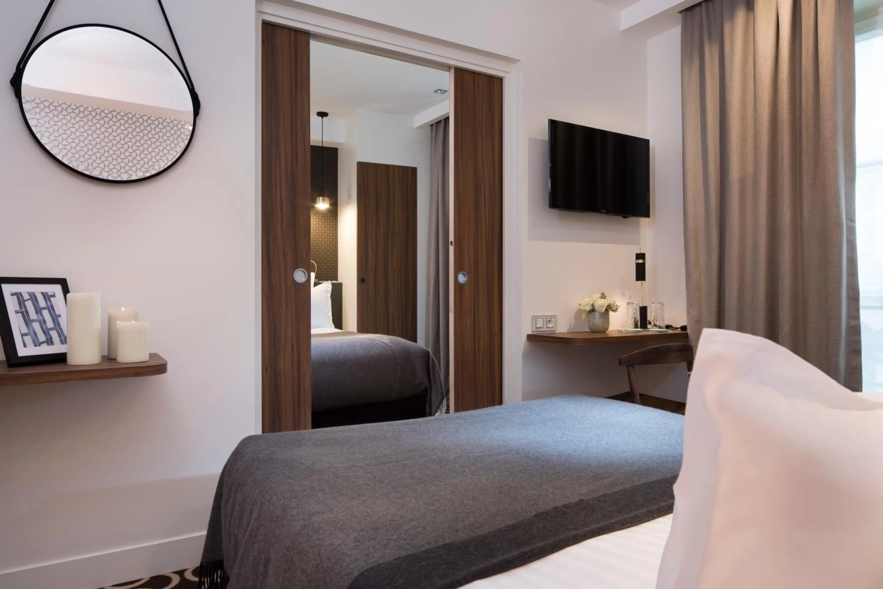 Bed in Hôtel Le Pradey