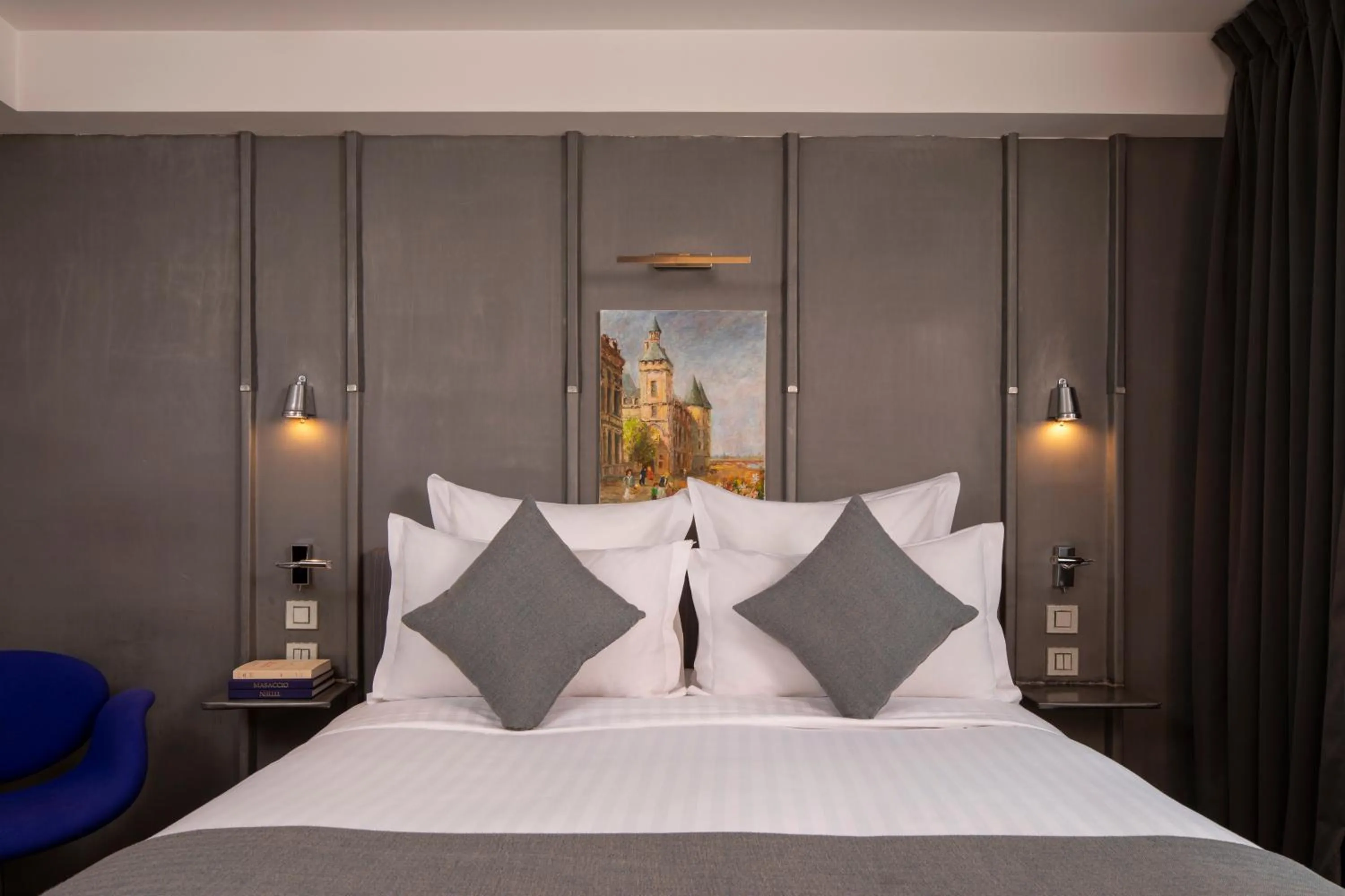 Bedroom, Bed in Hôtel Le Pradey