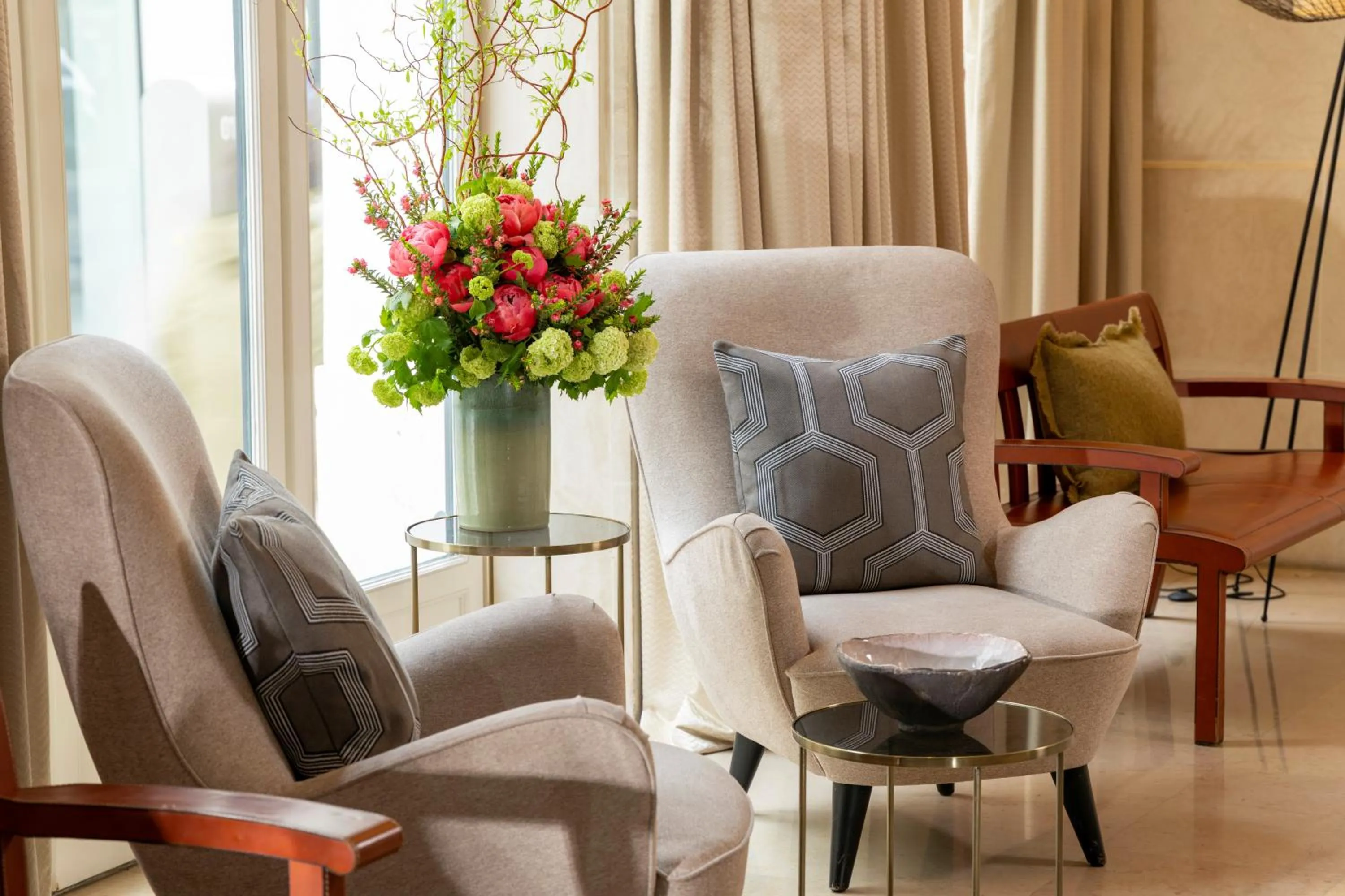 Seating area in Hôtel Le Pradey