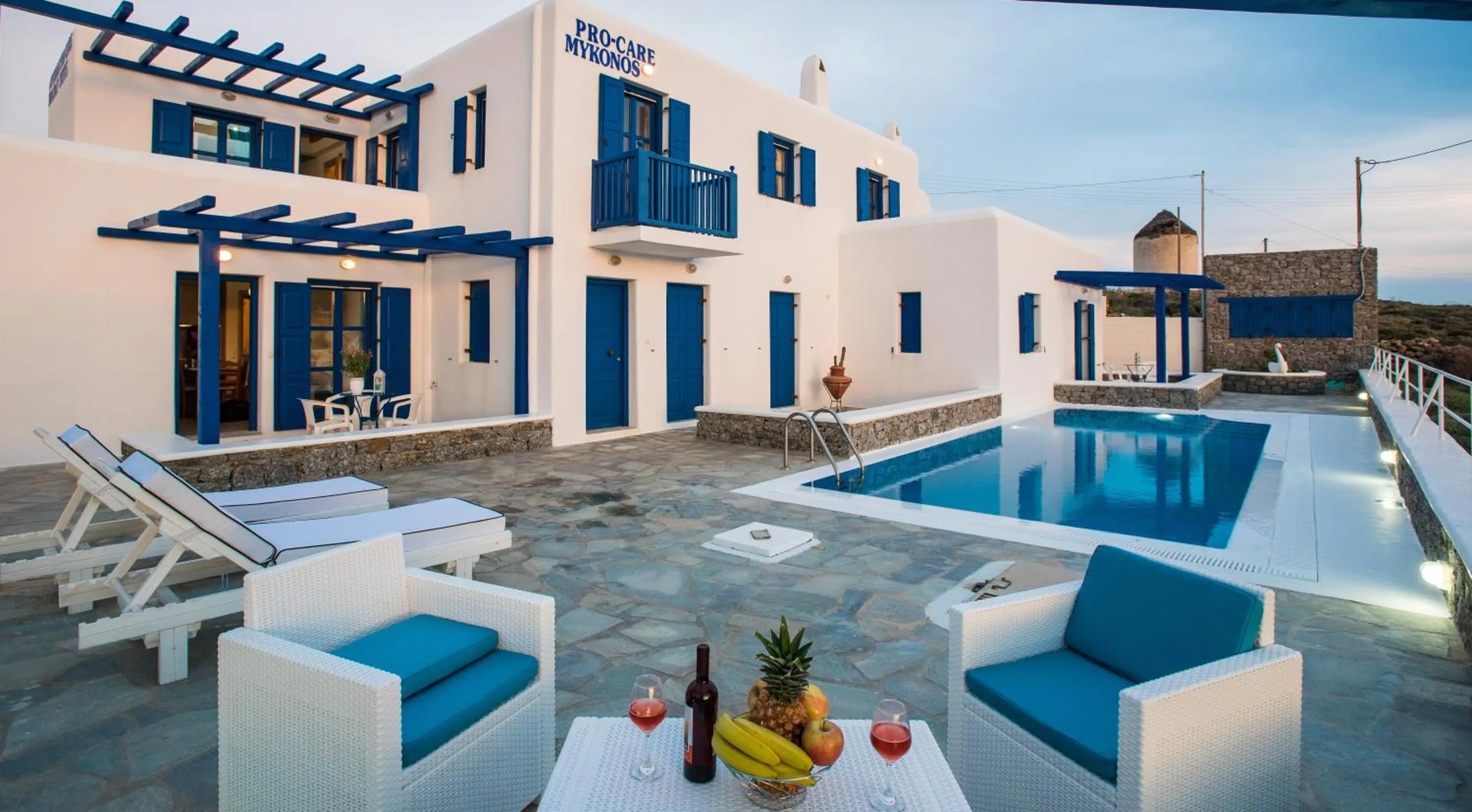 Property building in Mykonos Pro-care Suites
