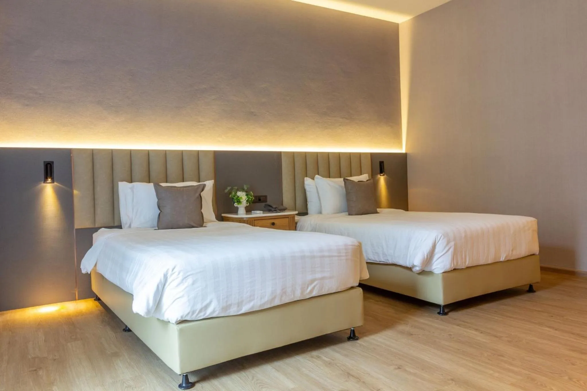 Bed in Gassan Khuntan Golf & Resort