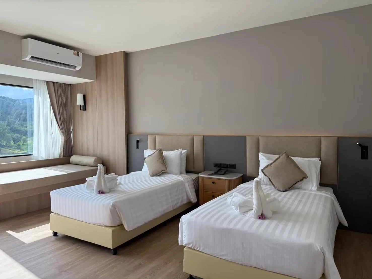 Bed in Gassan Khuntan Golf & Resort