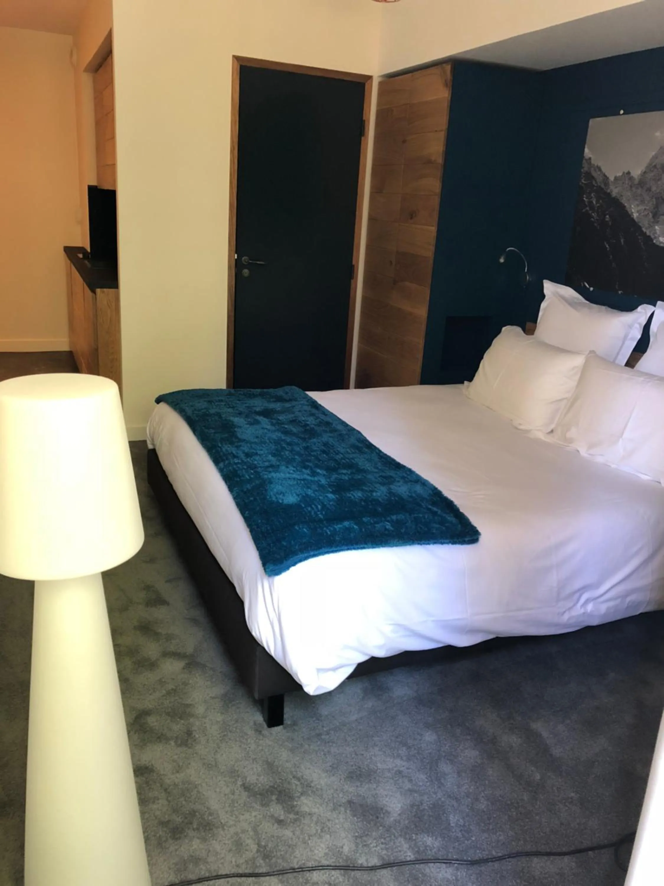 Bed in Appart'Hotel Aiguille Verte & Spa