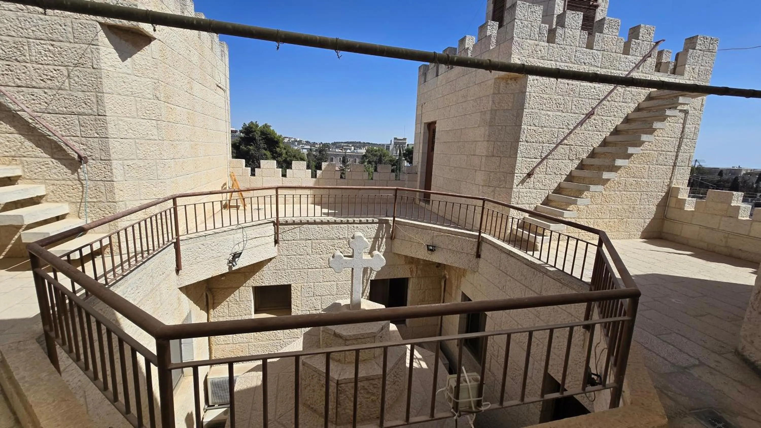 Property building in St Thomas Guesthouse - Jerusalem