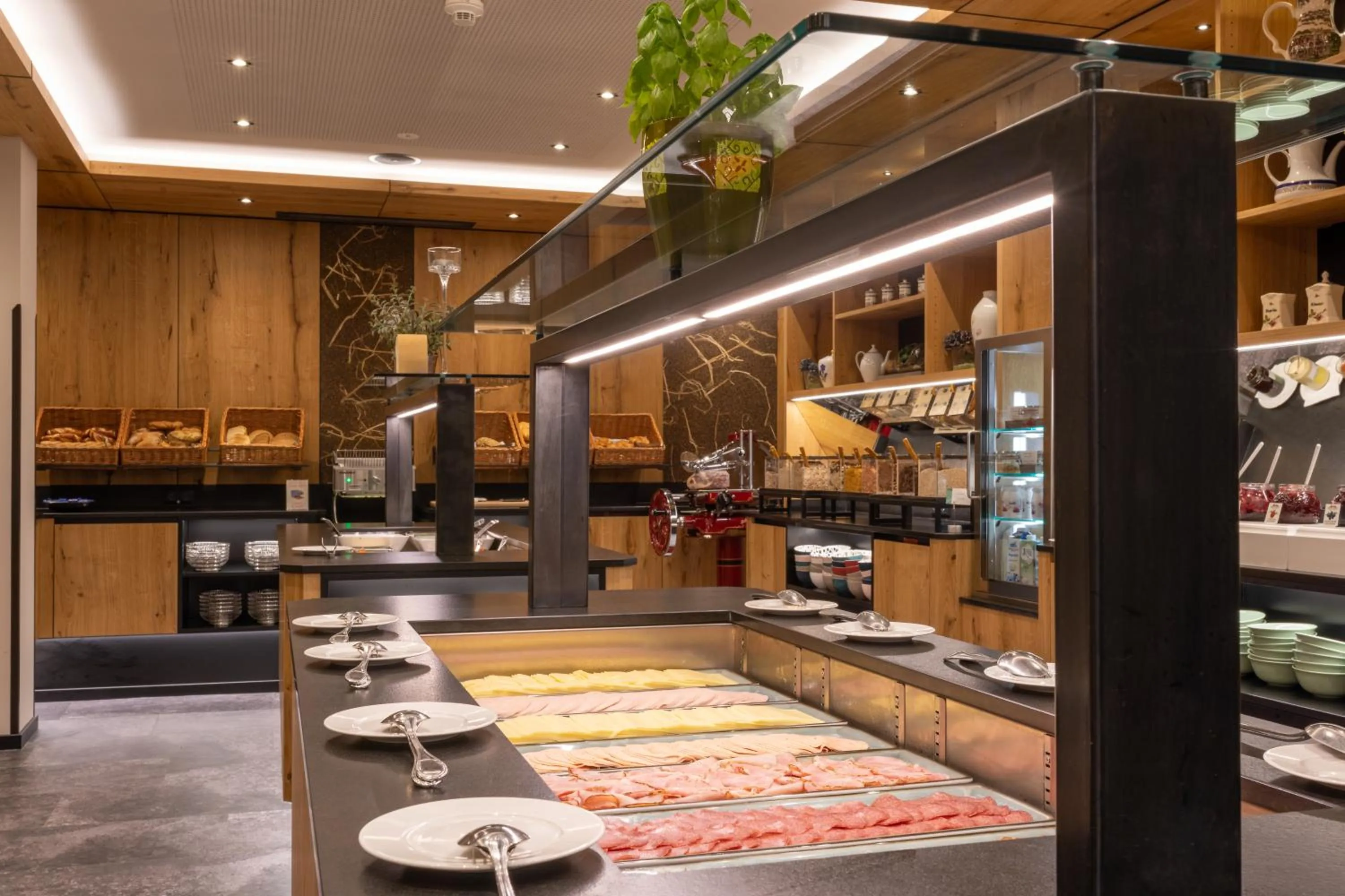 Buffet breakfast in Der Rindererhof