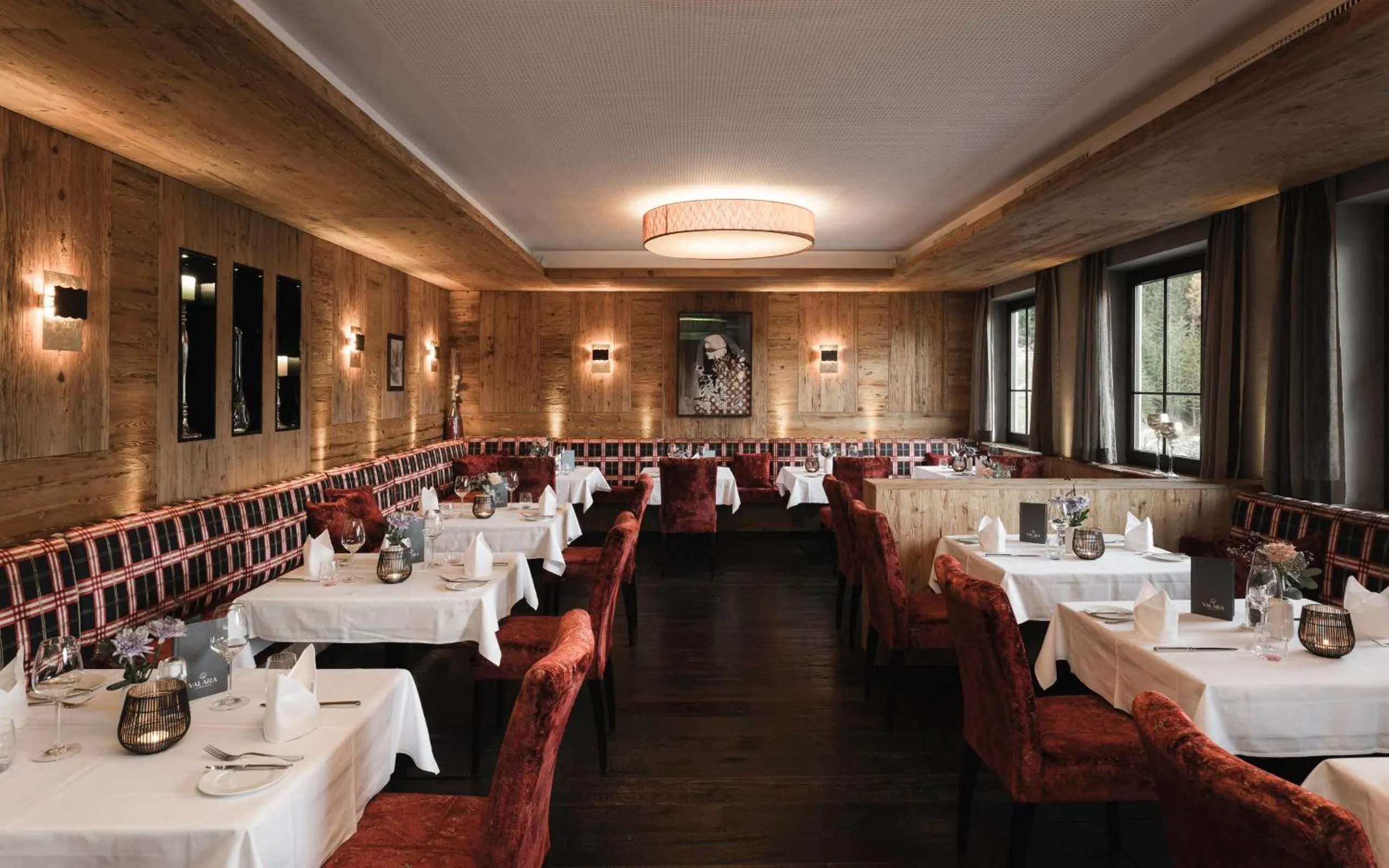 Restaurant/places to eat in VALARA Alpine Art Hotel