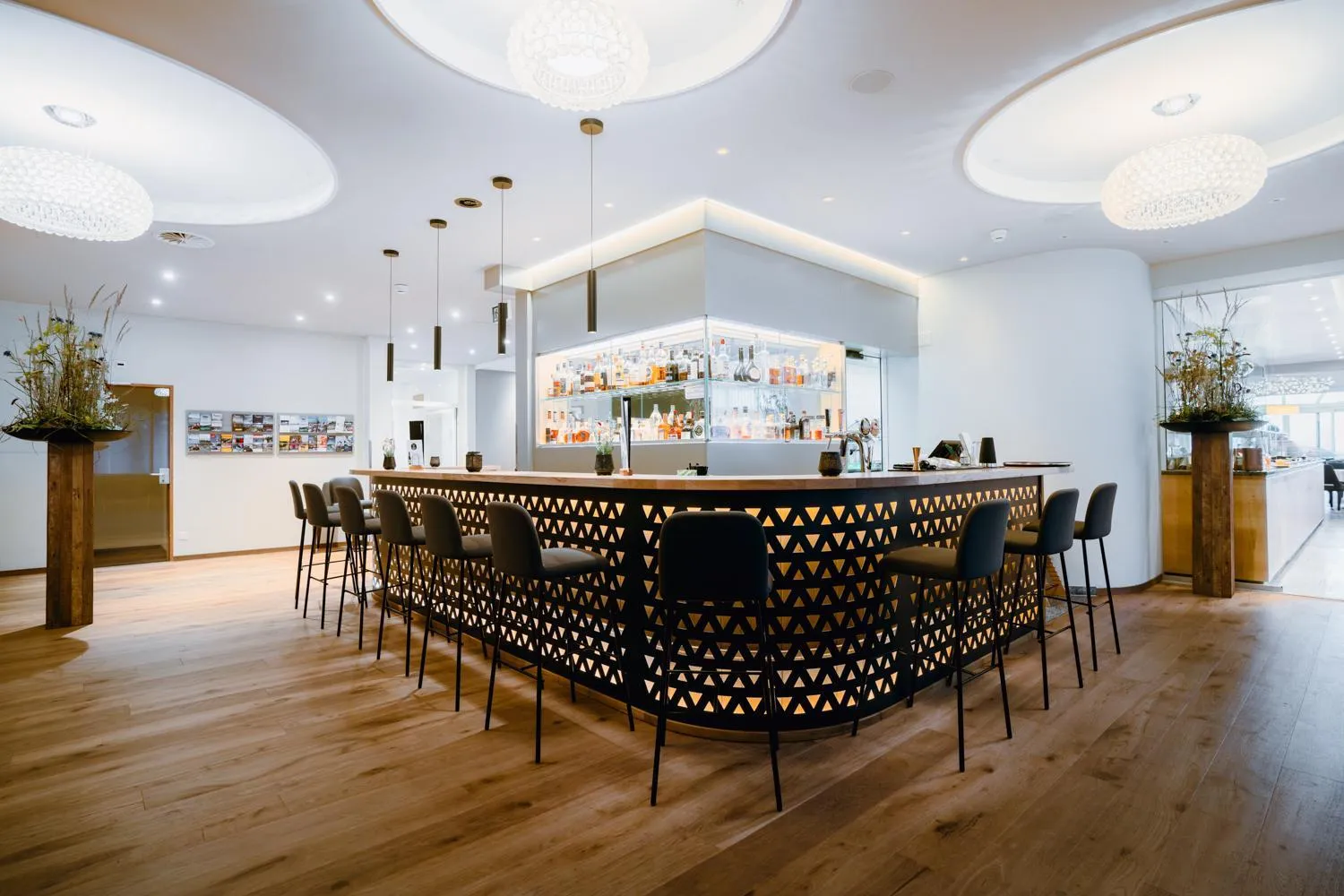 Lounge or bar in Solbadhotel Sigriswil