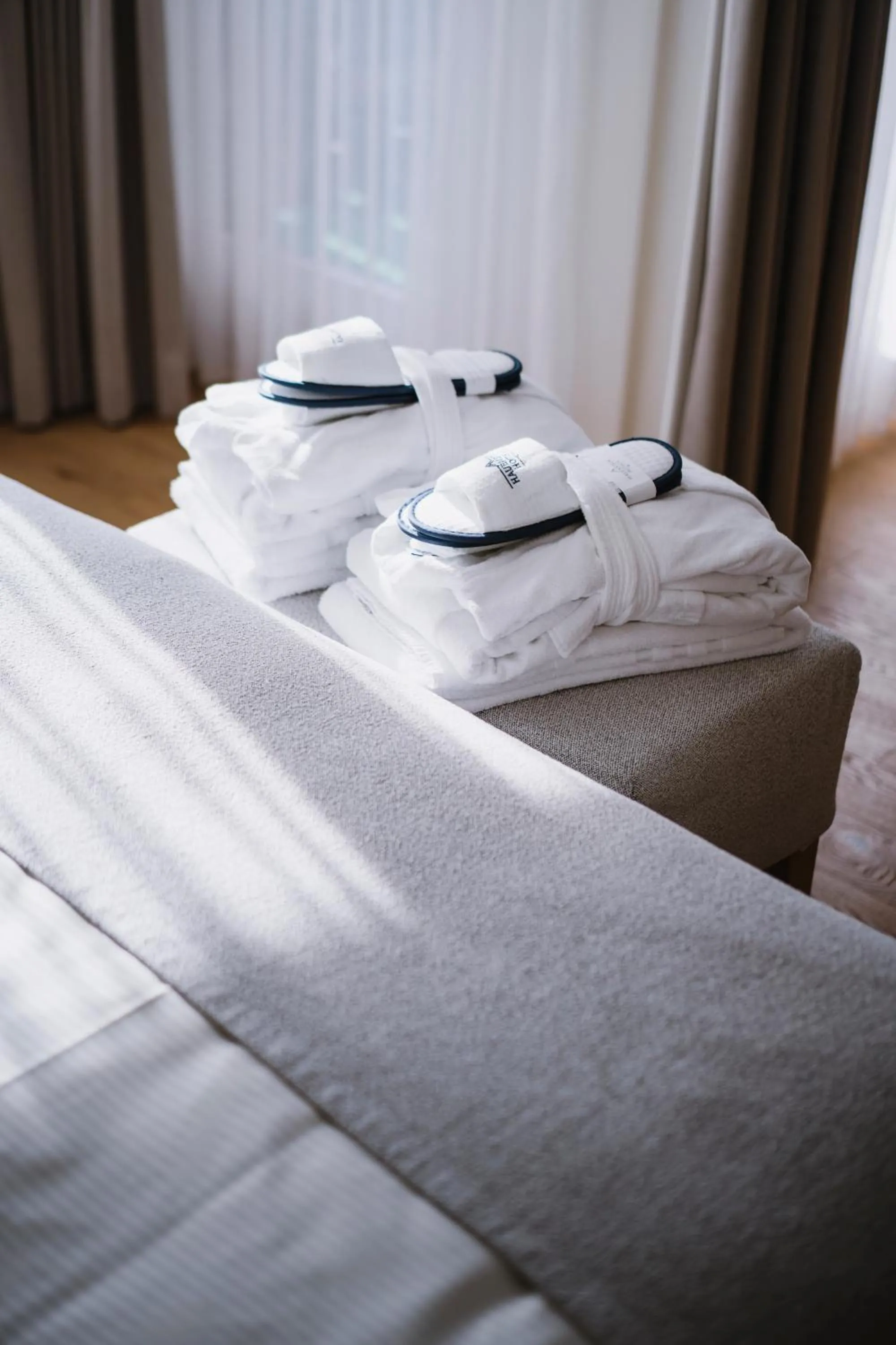 Spa and wellness centre/facilities, Bed in Solbadhotel Sigriswil