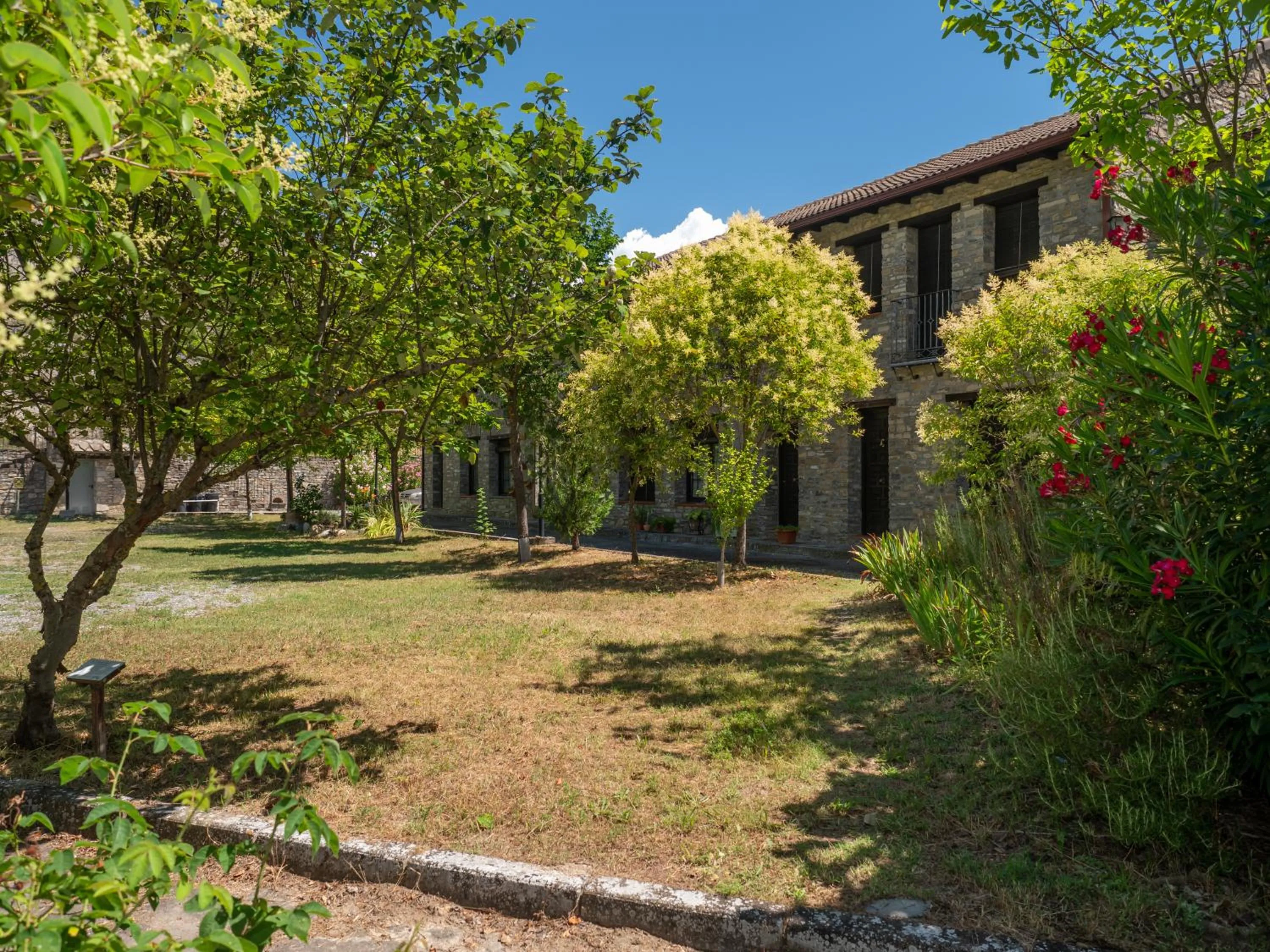Two-Bedroom Villa in Centro de Vacaciones Morillo de Tou - Ainsa