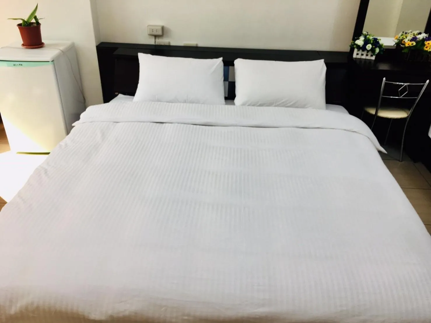 Bed in Sun Moon Beauty