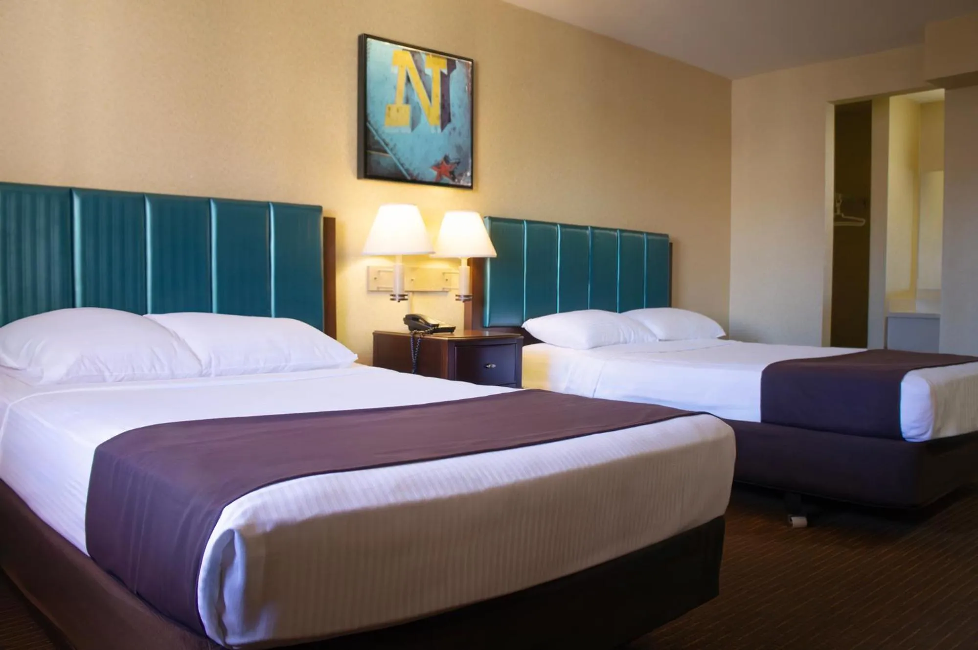 Bed in Arizona Charlie&#x27;s Boulder