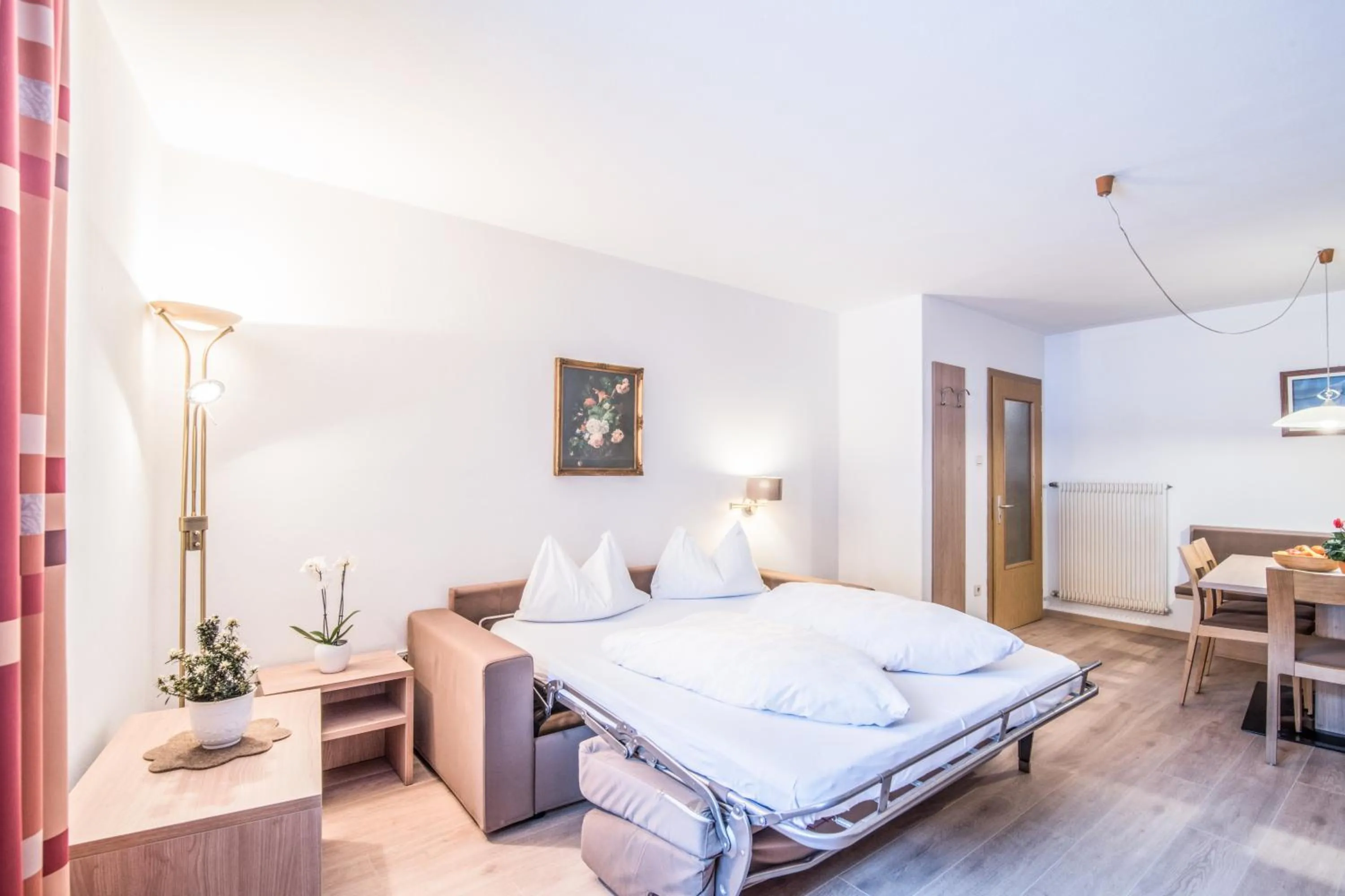 Living room, Bed in Apartments Heidenberger Fienili