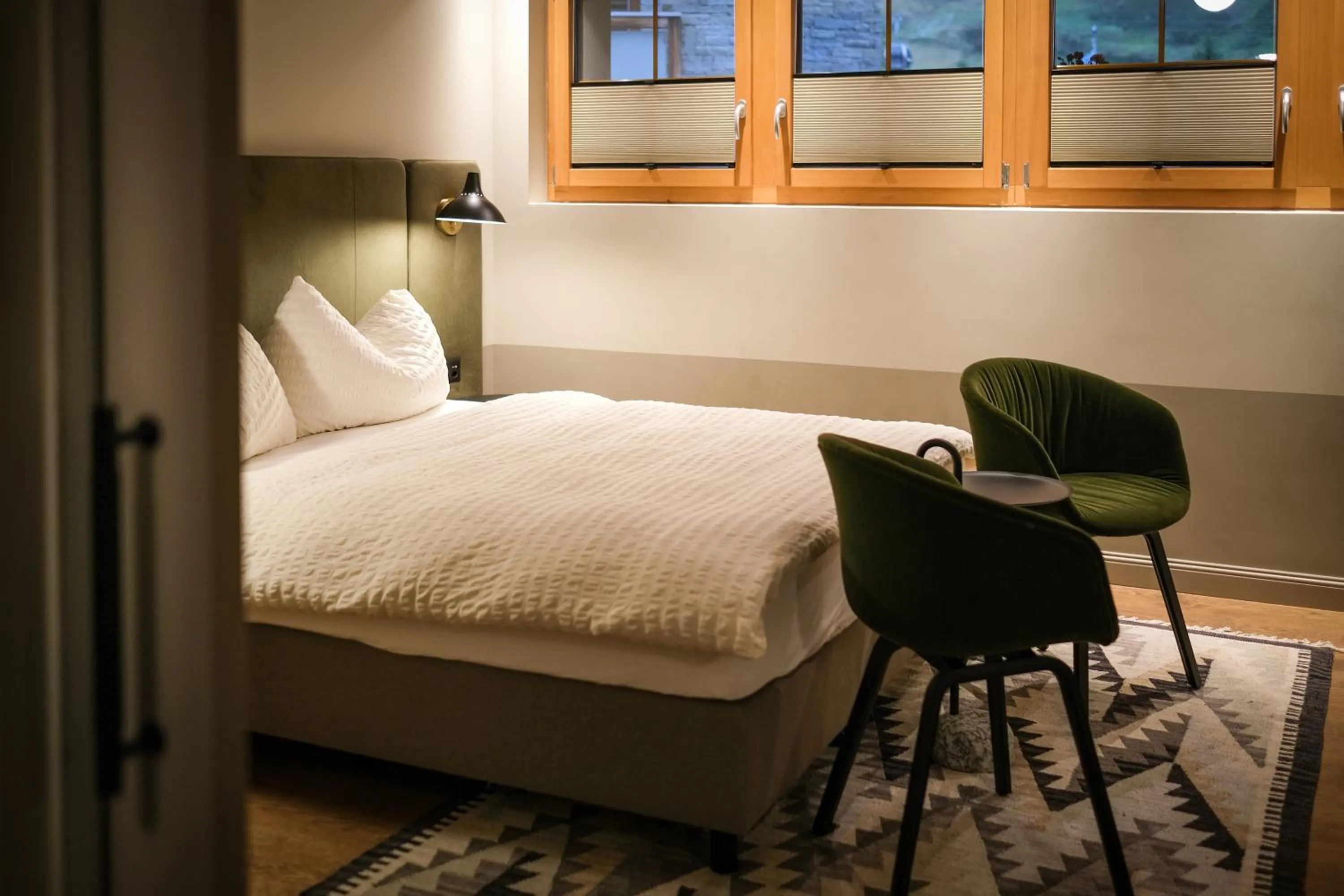 Bedroom, Bed in Mountain Paradise