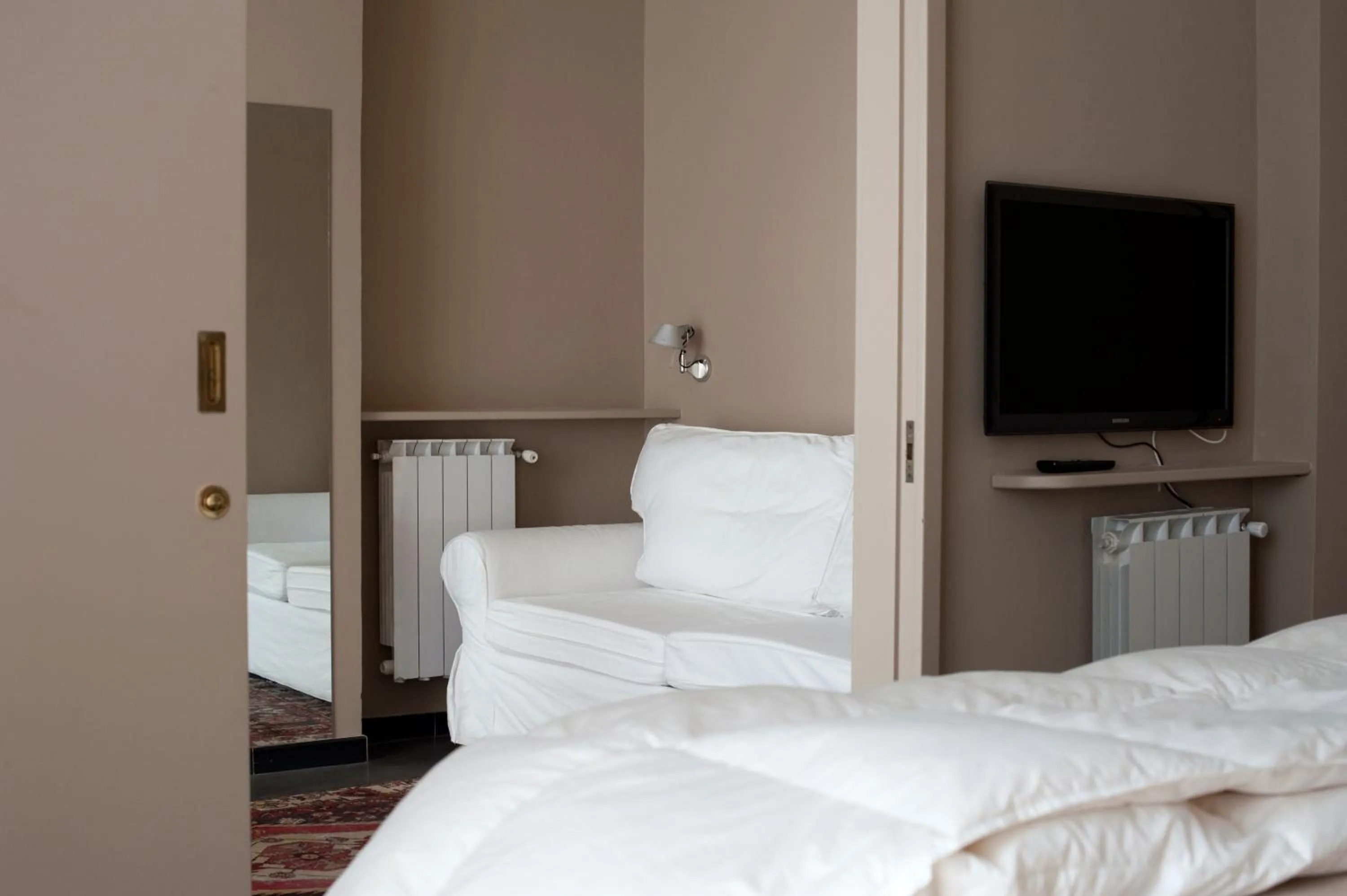 Decorative detail in Hotel Italia