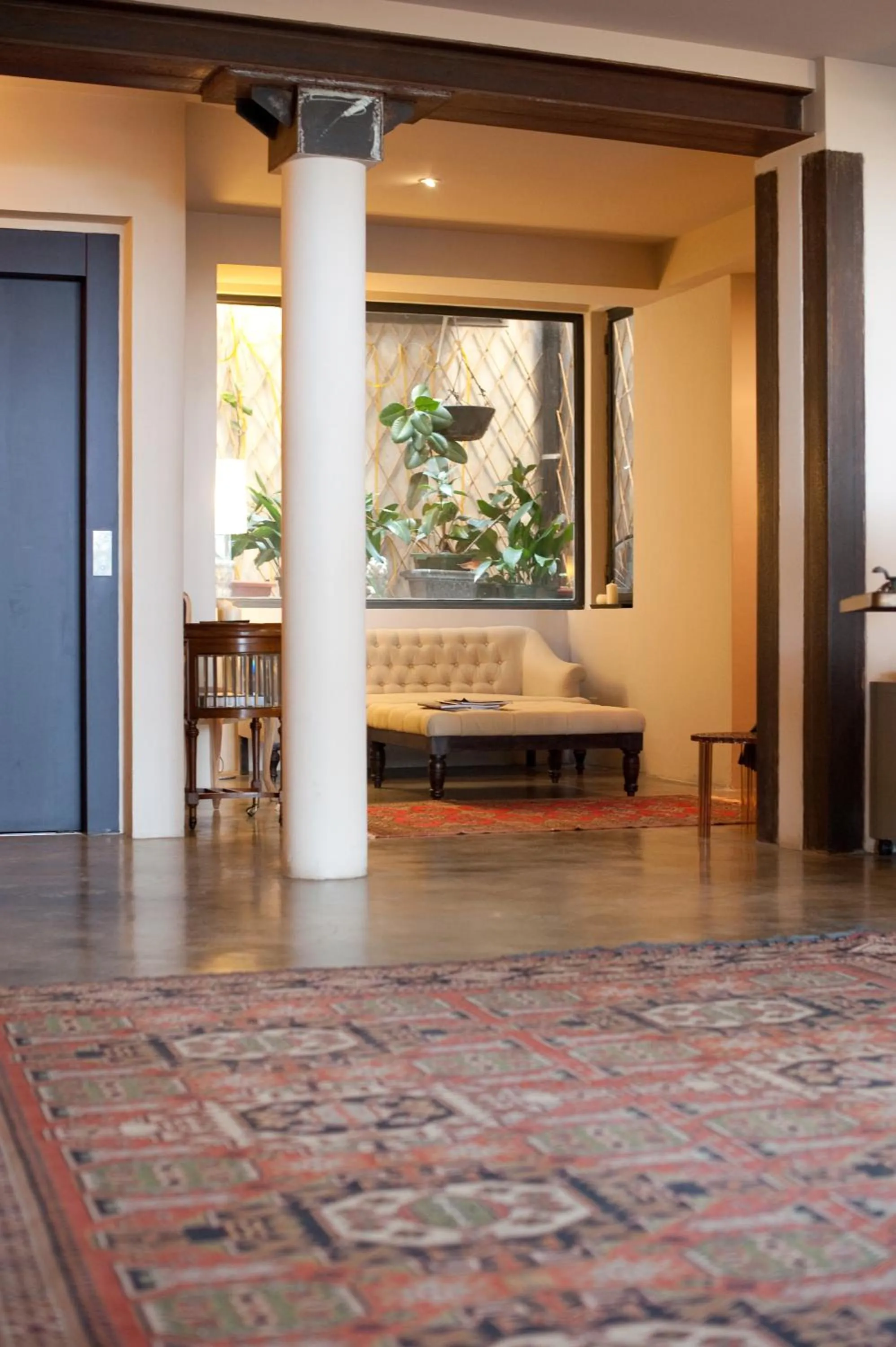 Decorative detail in Hotel Italia