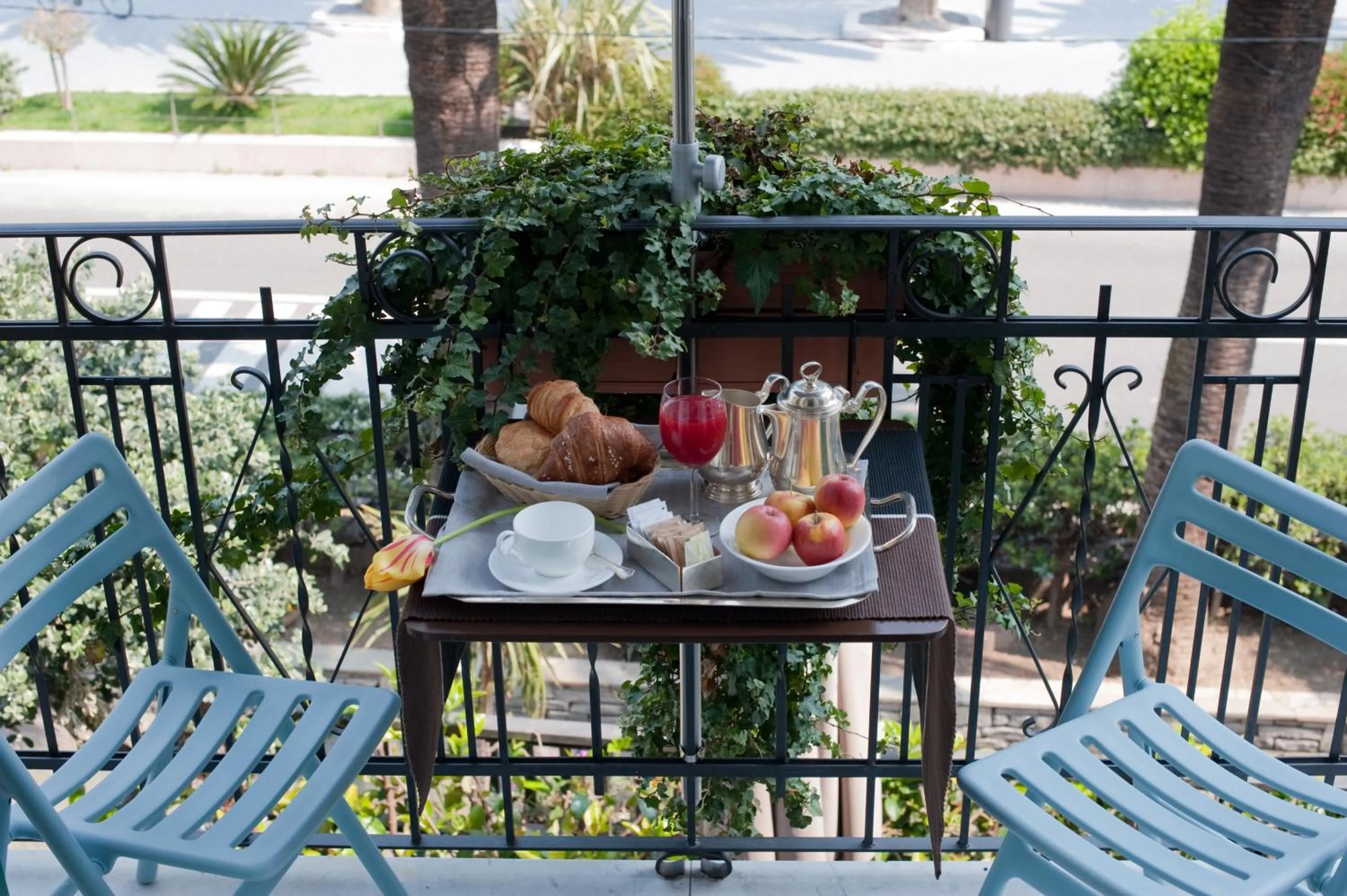 Restaurant/places to eat in Hotel Italia