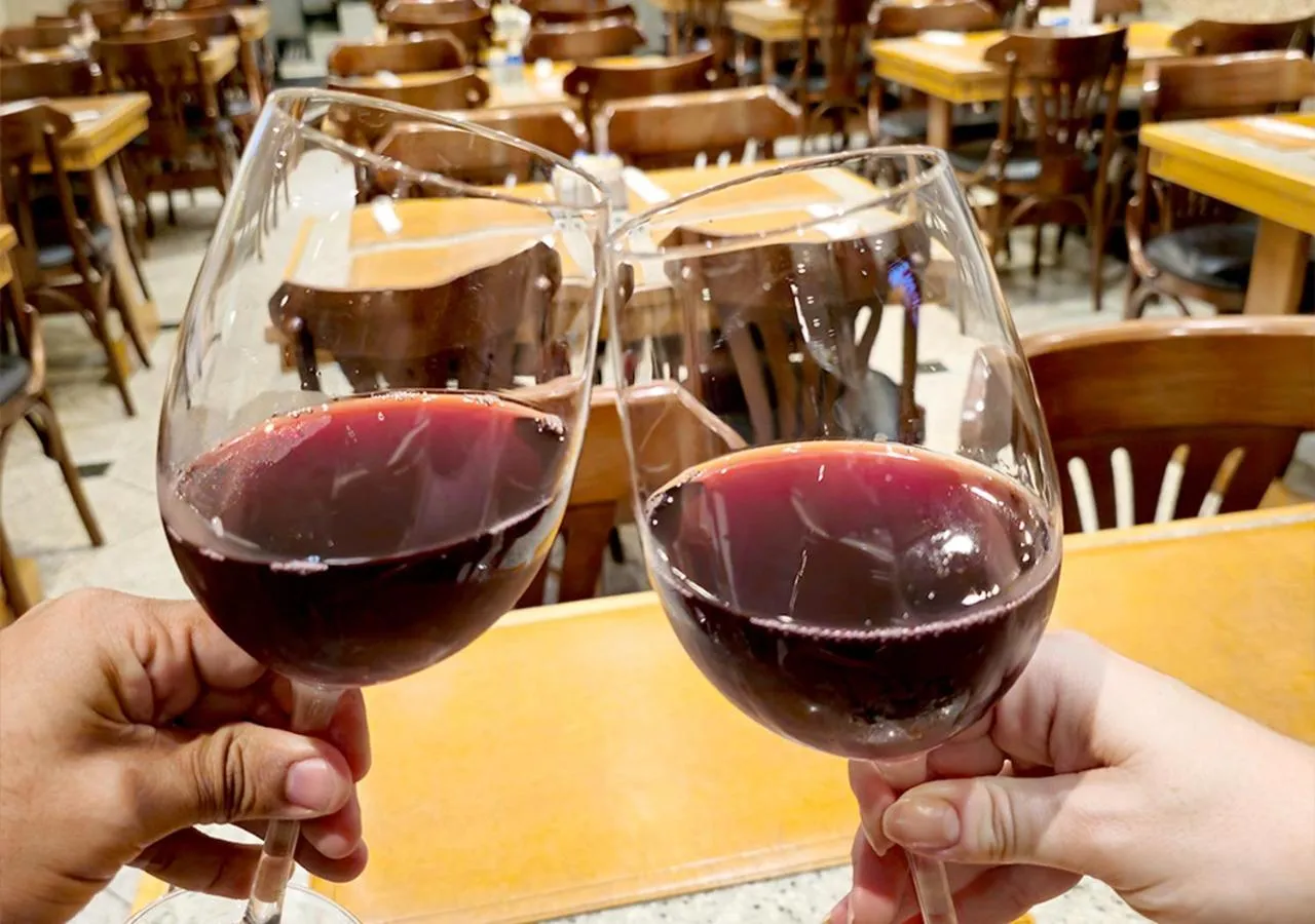 Restaurant/places to eat in Riale Imperial Flamengo